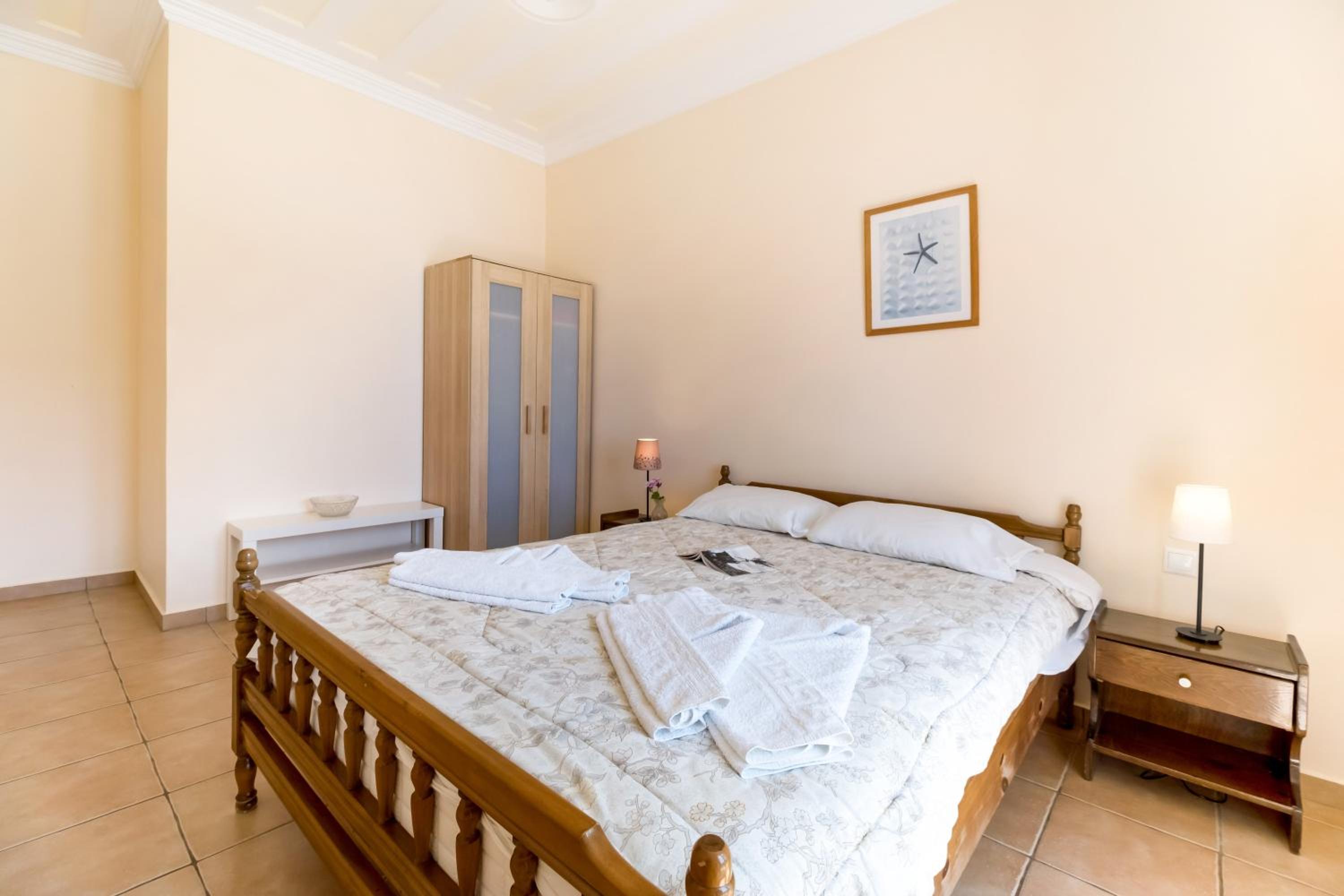 Superior One-Bedroom Apartment with Balcony