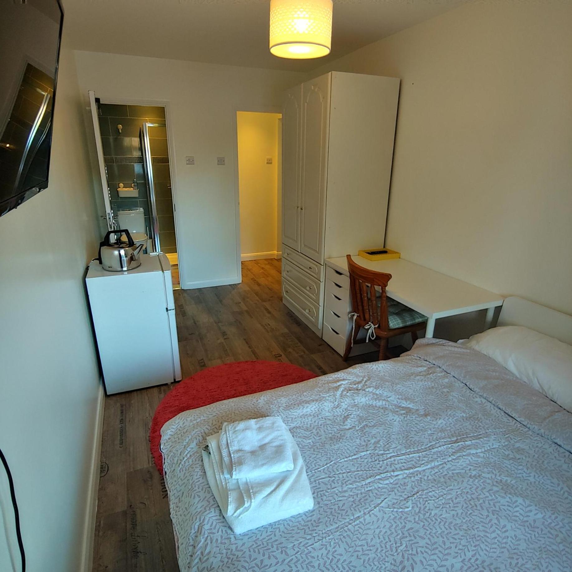 Double Room with Private Bathroom
