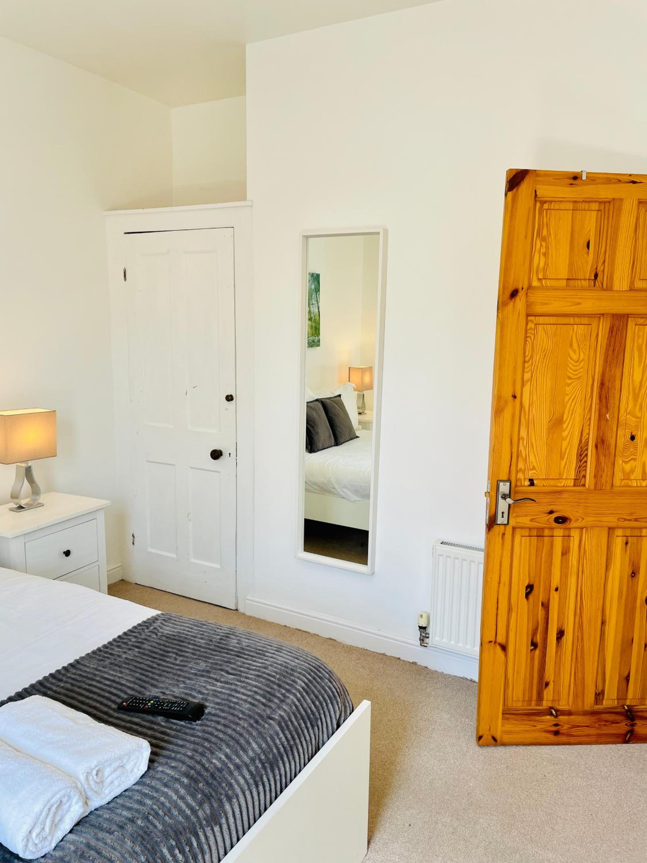 Three-Bedroom House - Photo 7