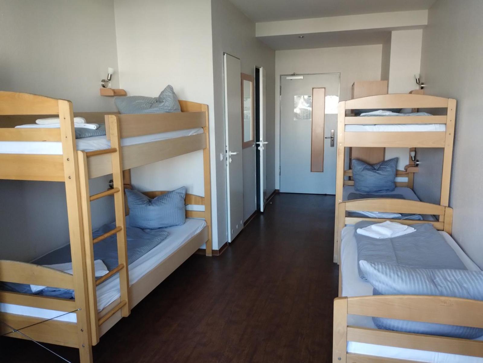 Standard Five-Bed Room - Photo 7