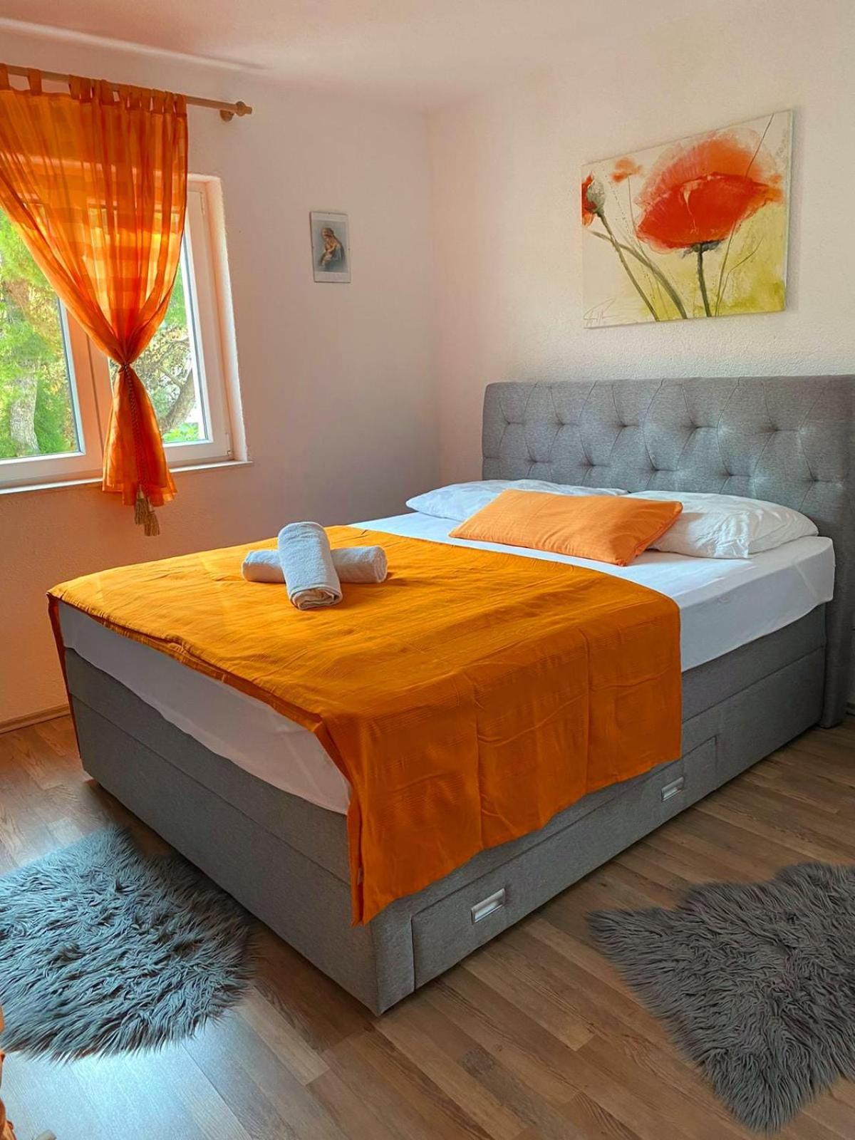 Deluxe One-Bedroom Apartment with Ocean View photo 1