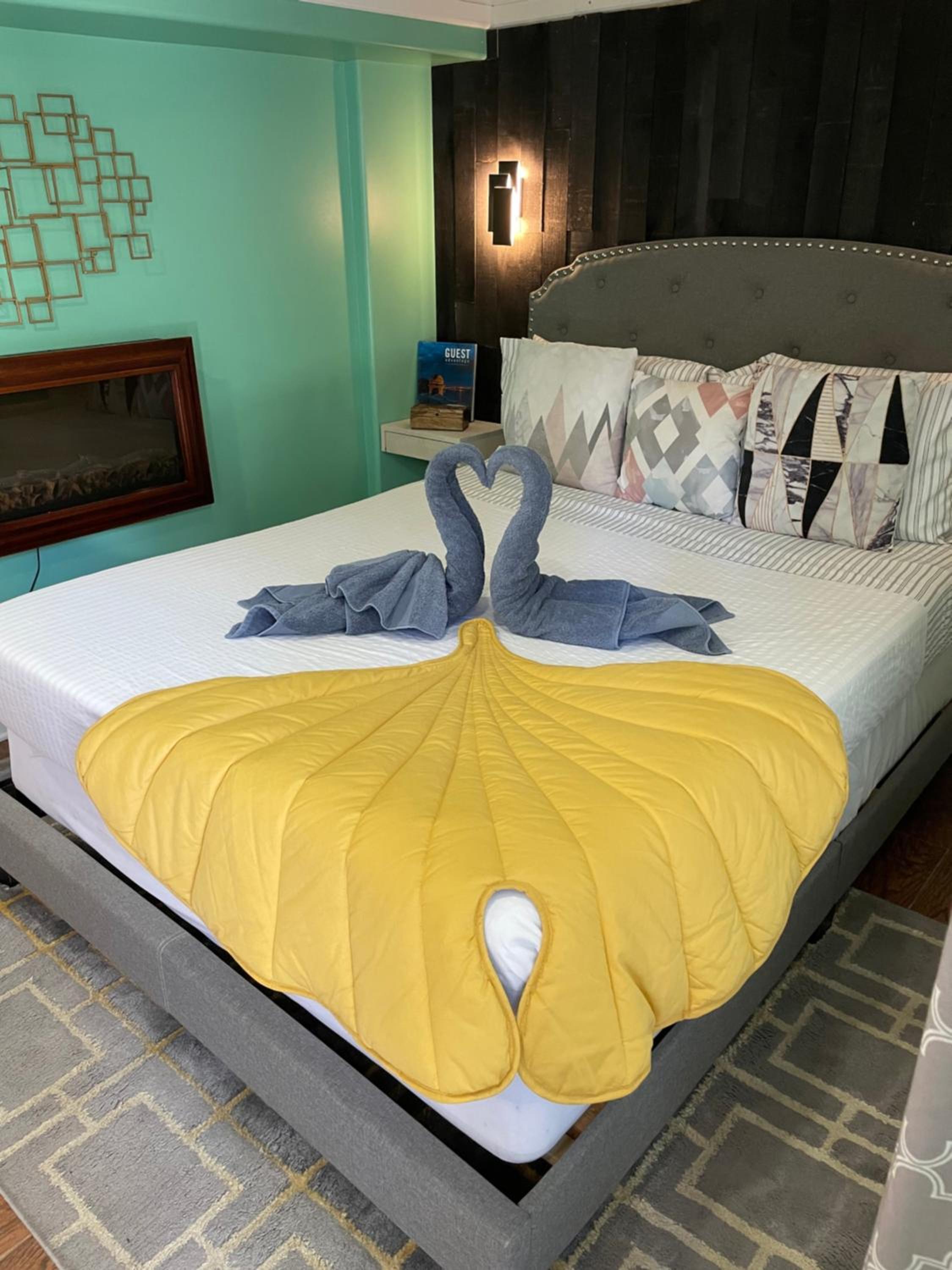Queen Room with Spa Bath