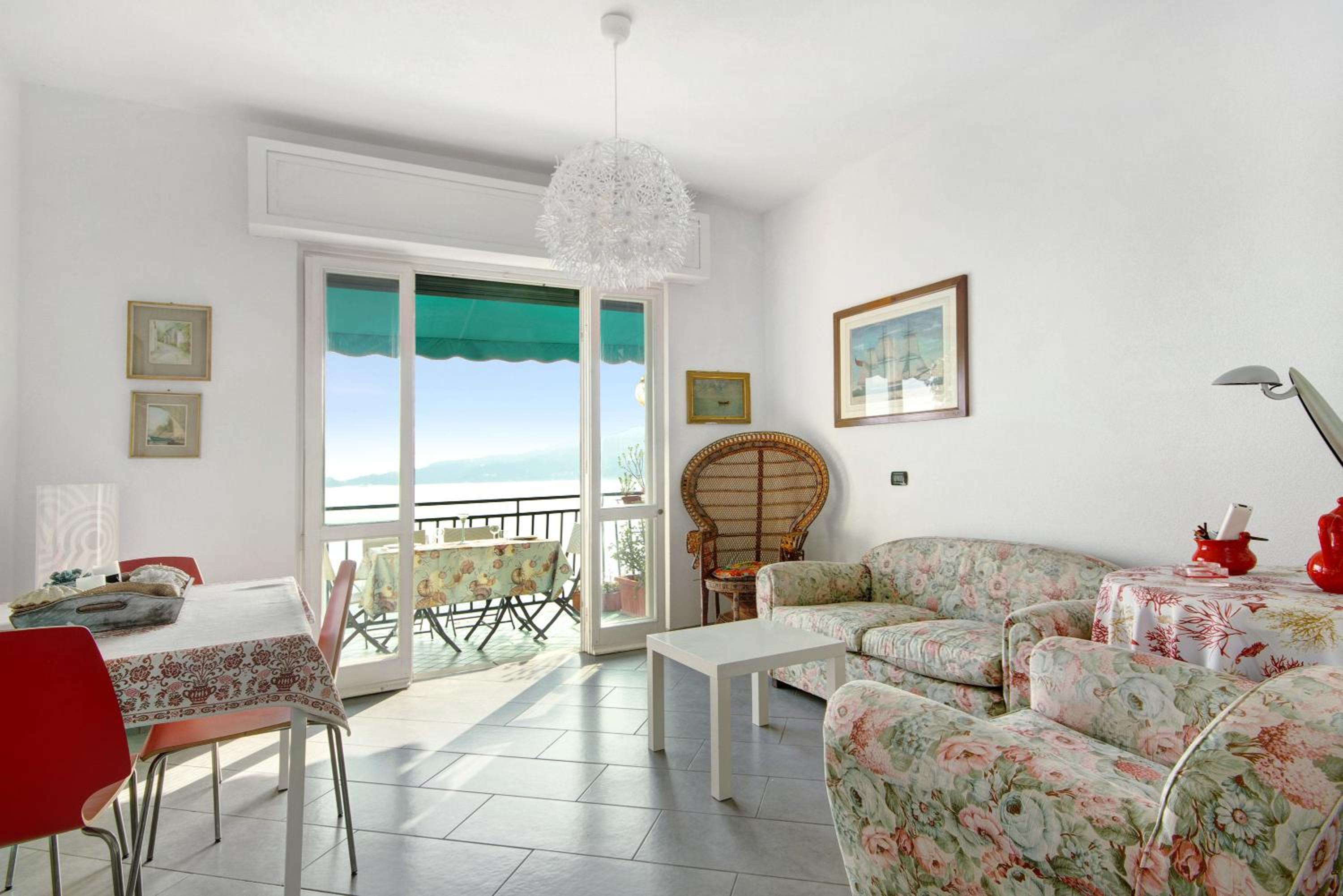 Two-Bedroom Deluxe Apartment with Ocean View photo 1