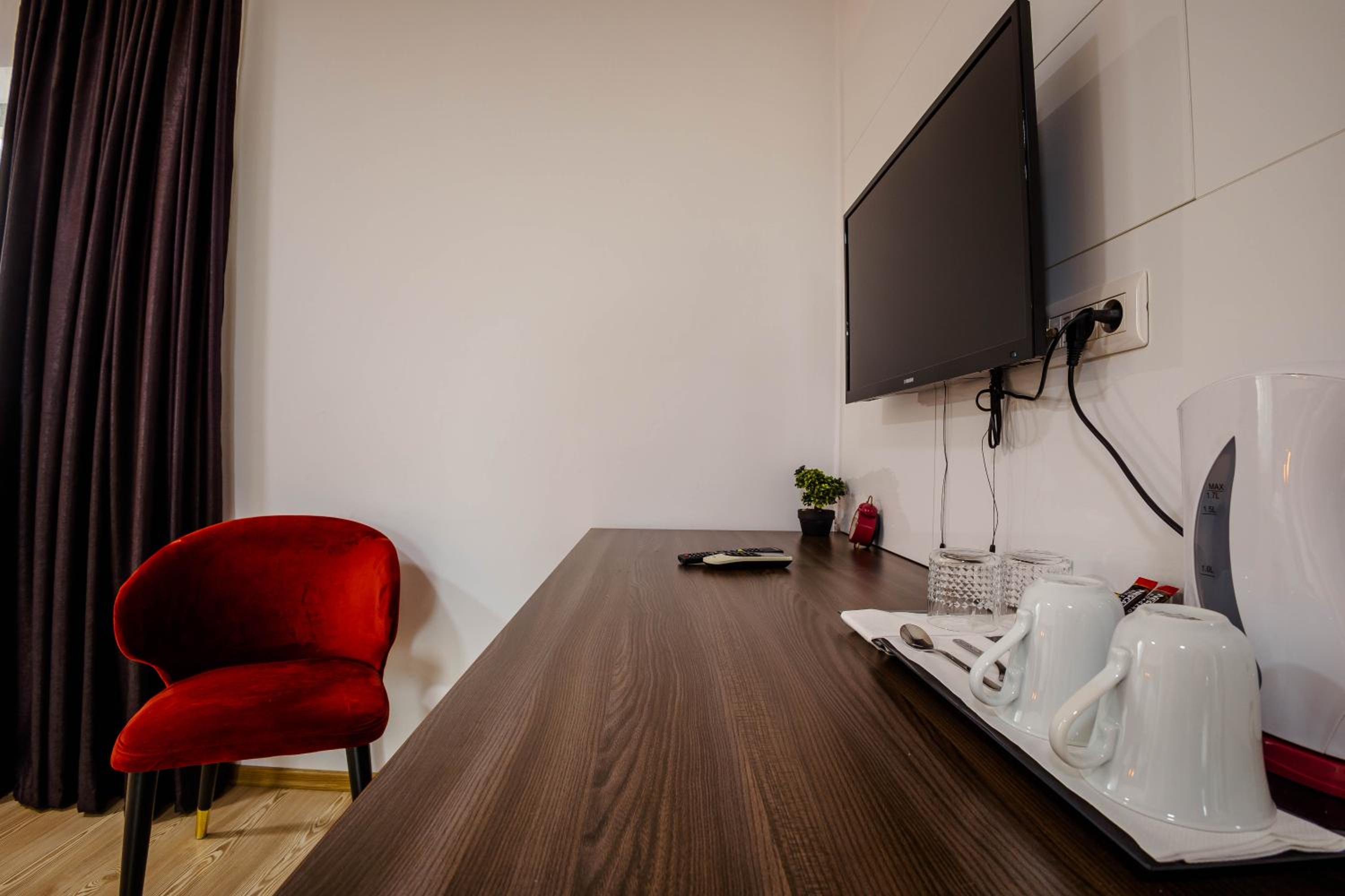 Standard Double Room - Photo 2