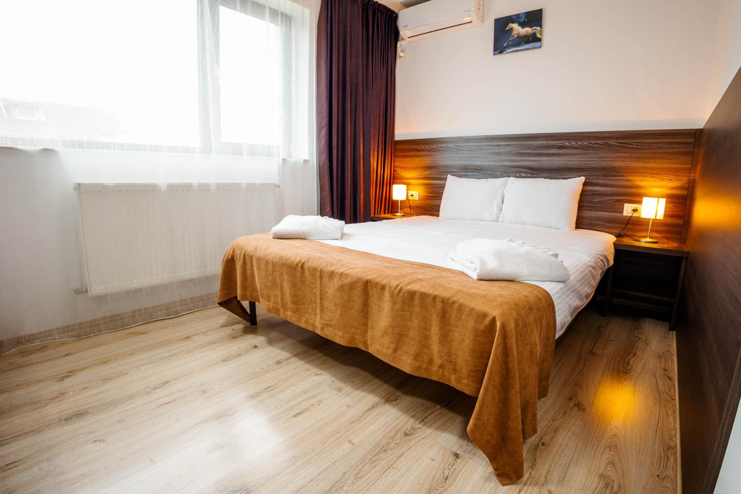 Standard Double Room - Photo 1