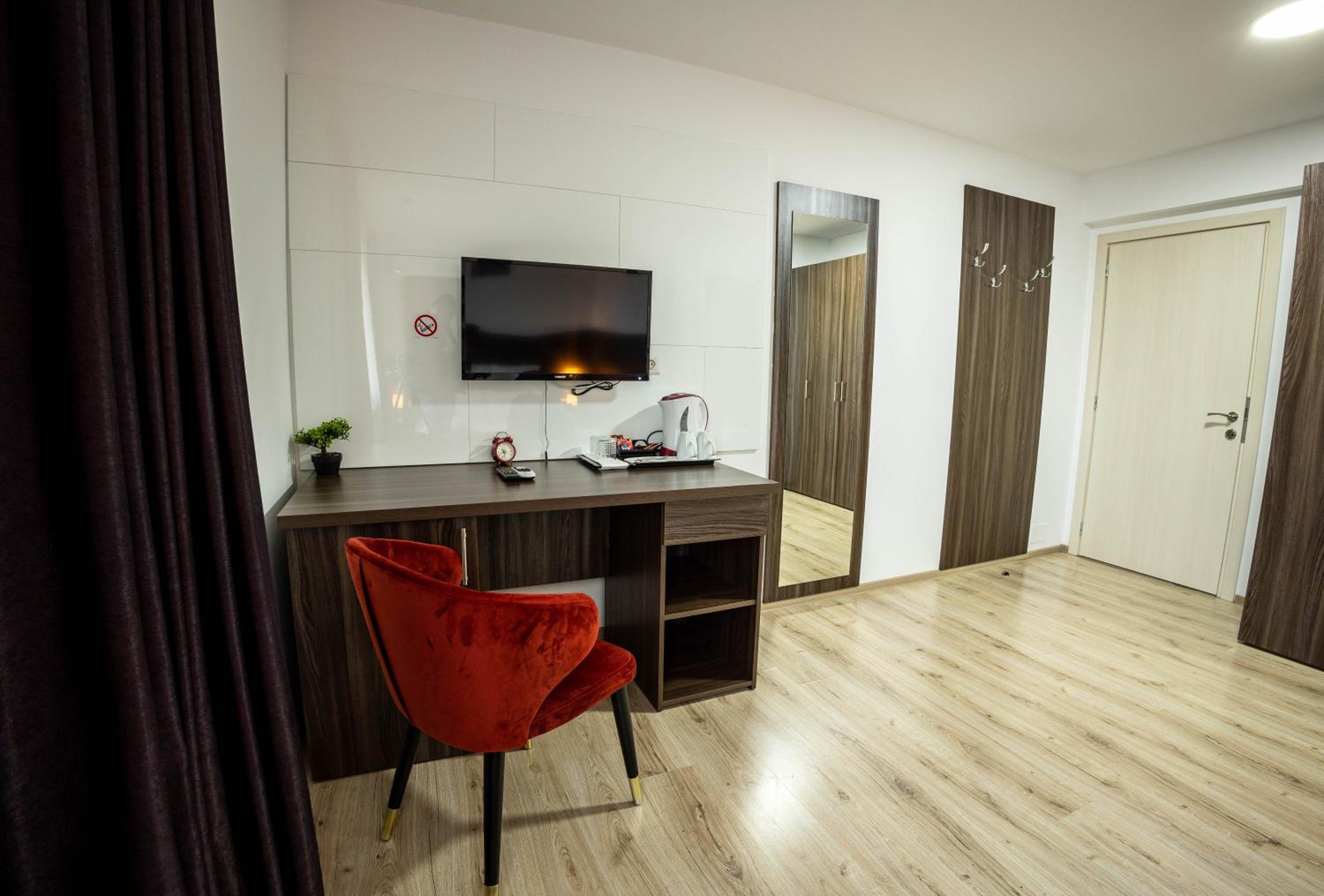 Standard Double Room - Photo 4