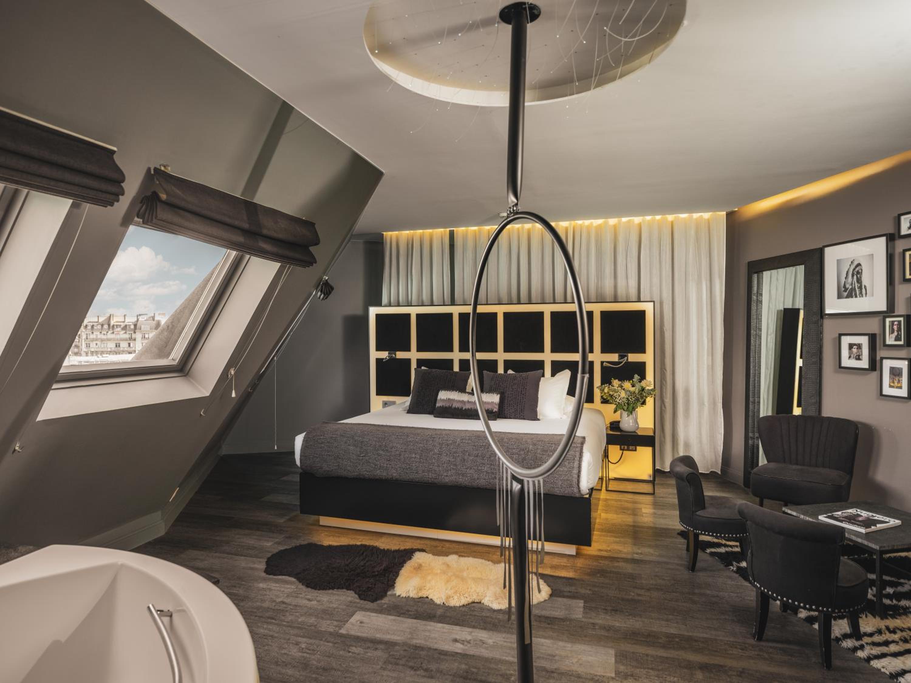 Suite (2 Adults) photo 2