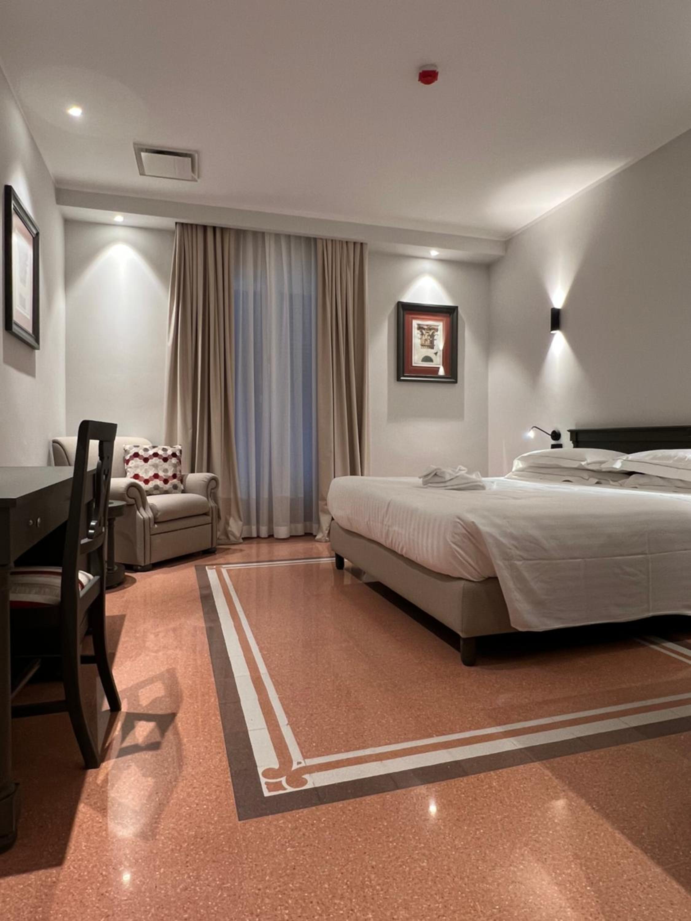 Privilege Double Room - Photo 6
