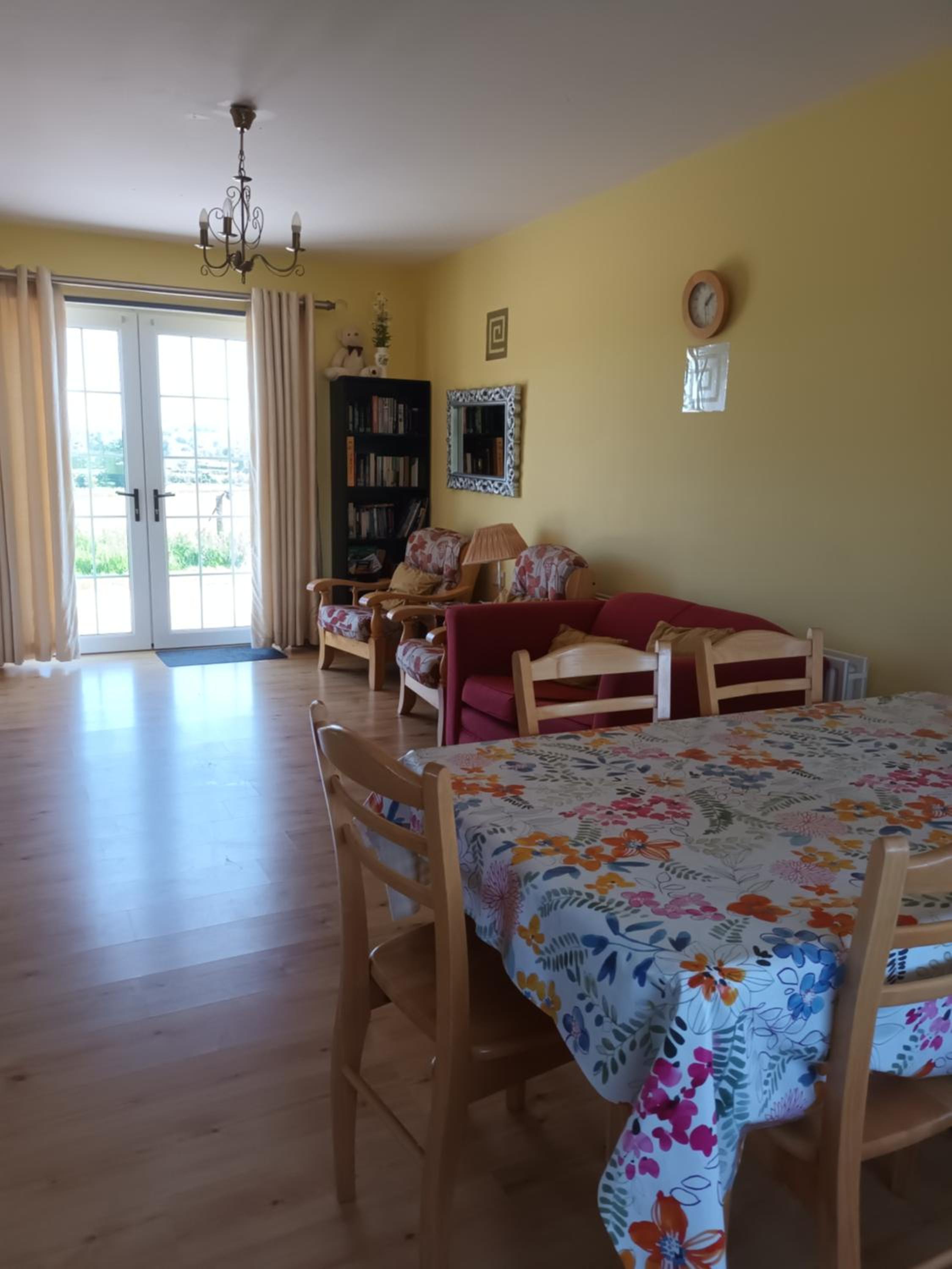 Three-Bedroom House - Photo 29