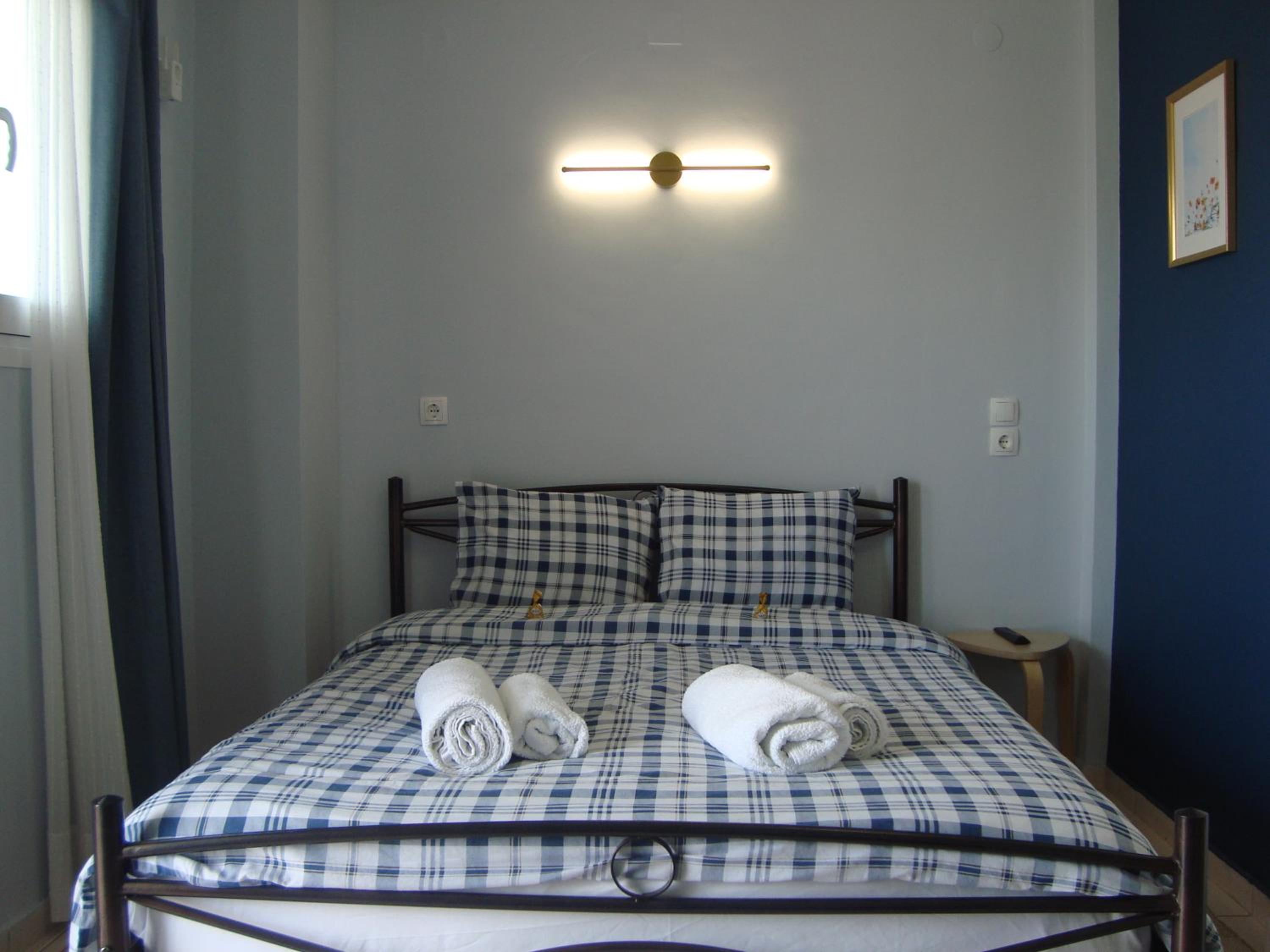 Deluxe Studio