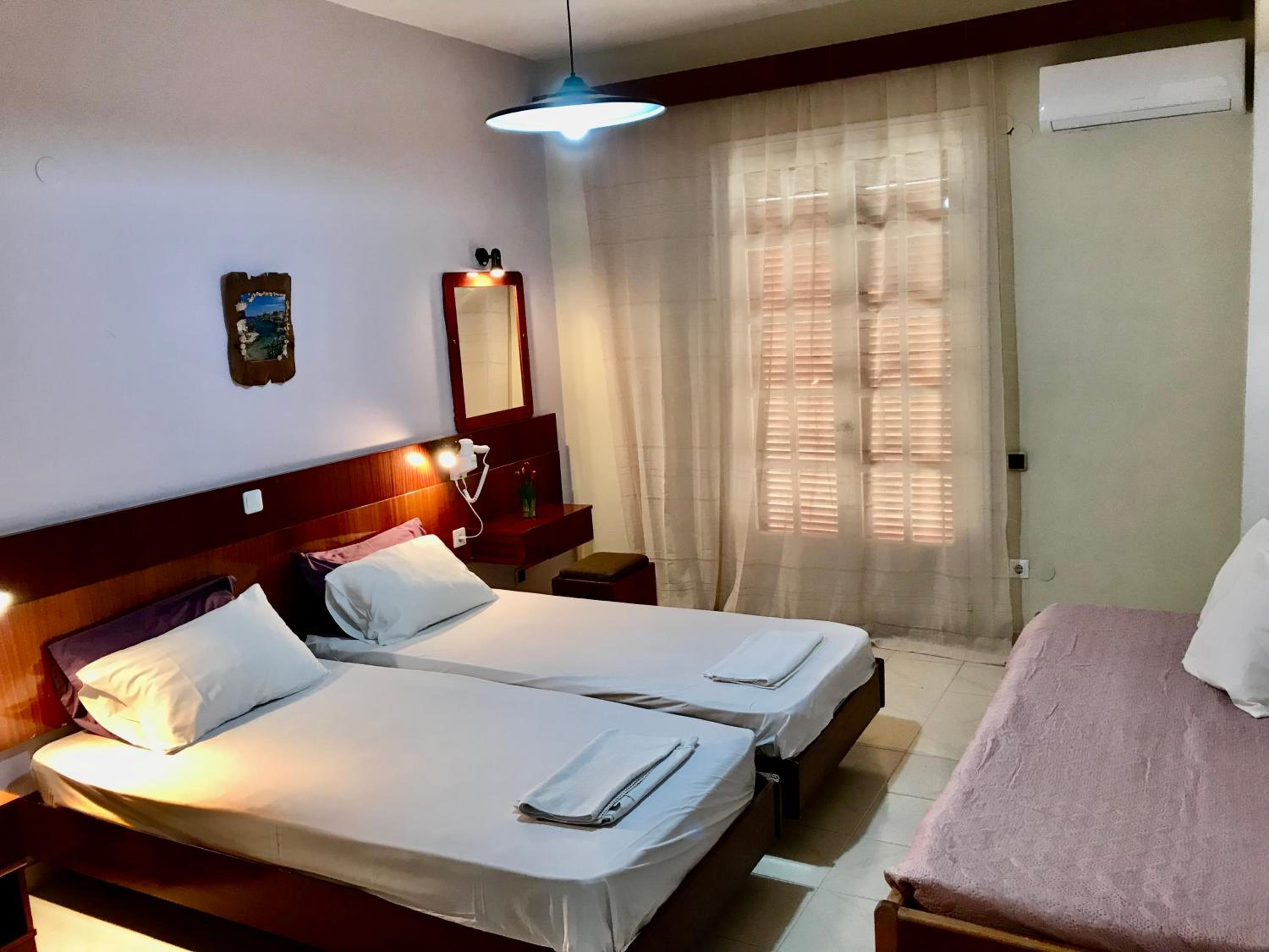 Two-Bedroom Apartment (6 Adults) photo 3