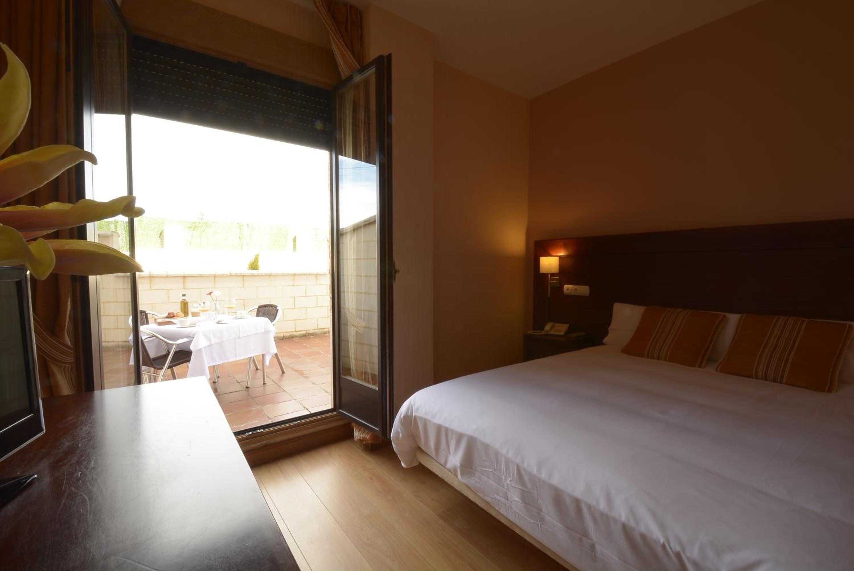 Habitación Estándar con Cama Queen