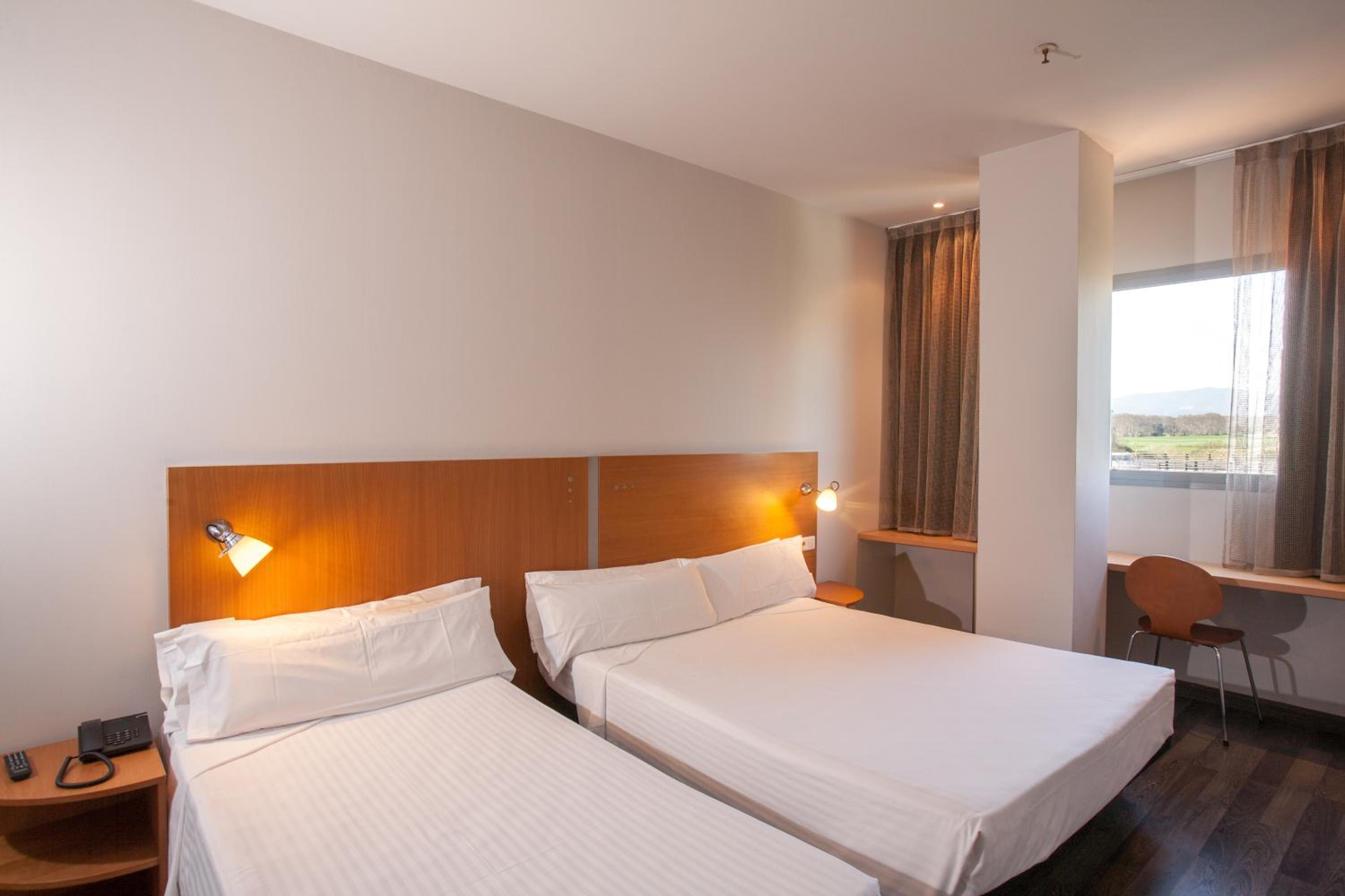Double Room with Extra Bed photo 2