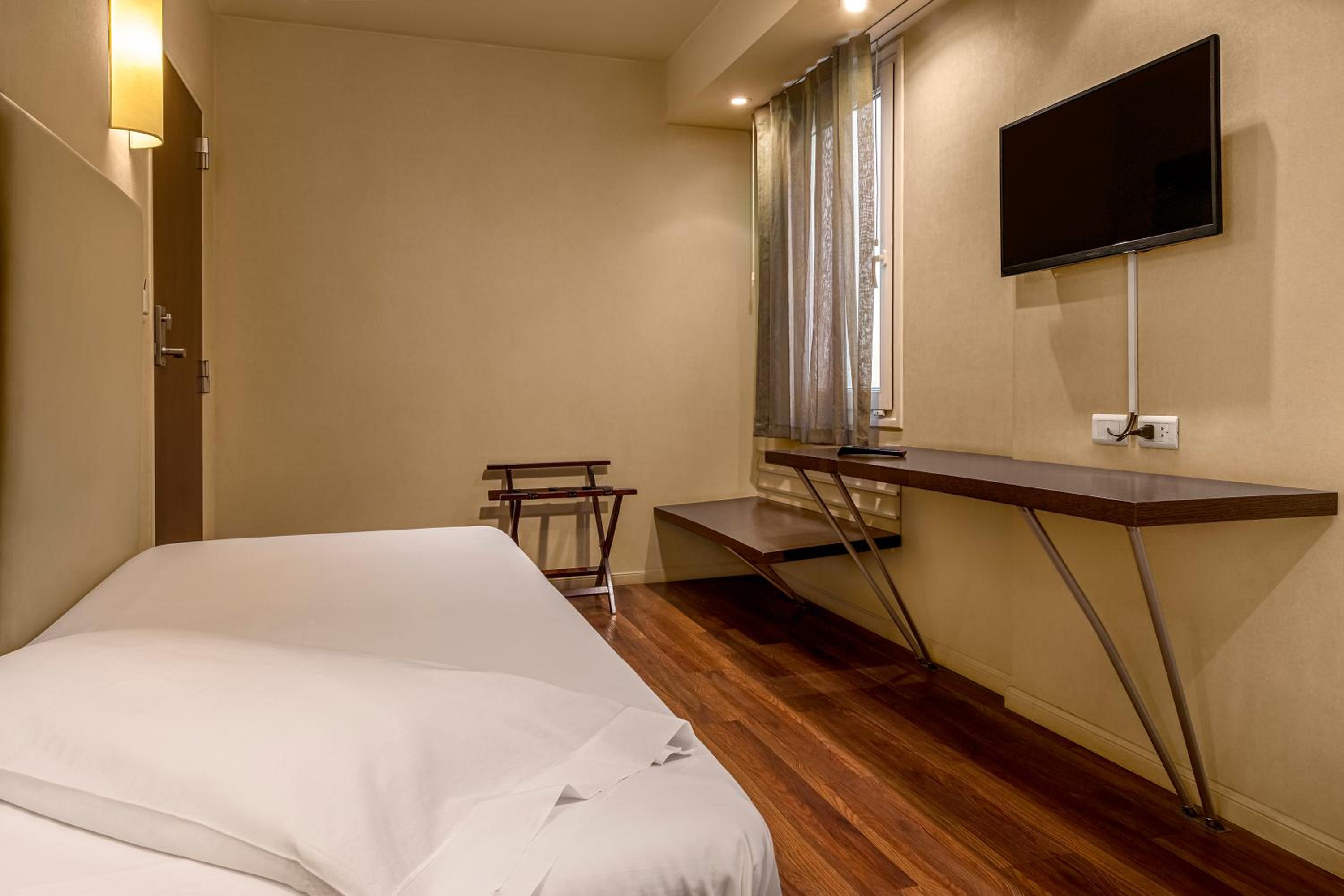 Economy Single Room photo 2