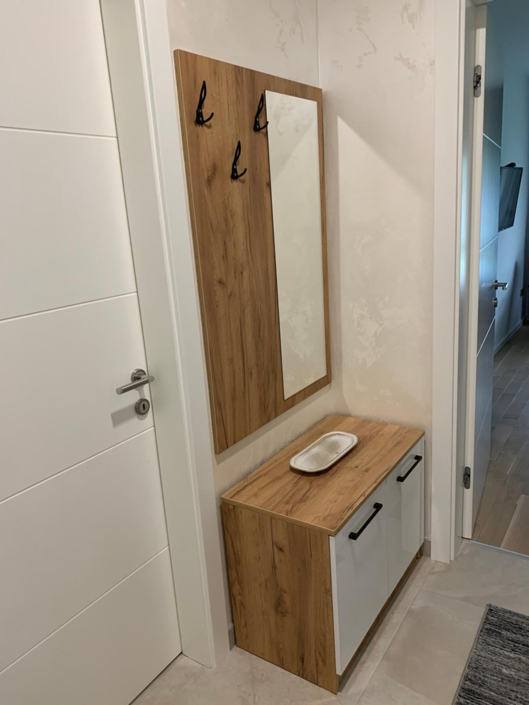One-Bedroom Apartment photo 2
