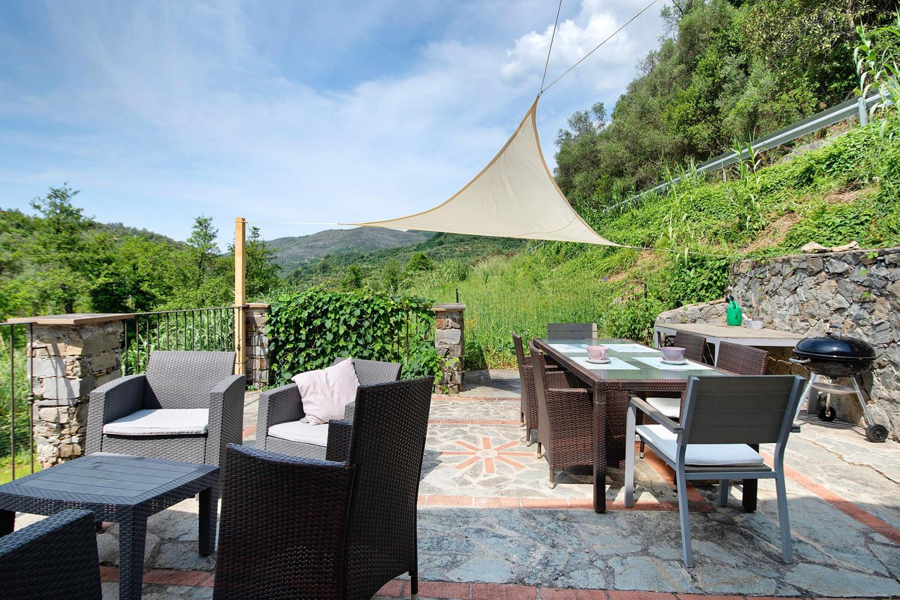 Villa with Garden View - Photo 3