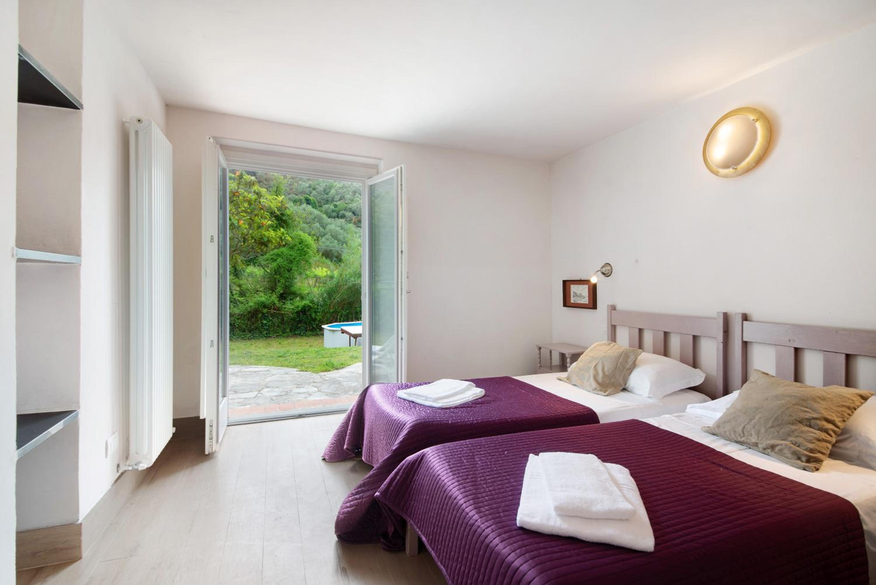 Villa with Garden View - Photo 18
