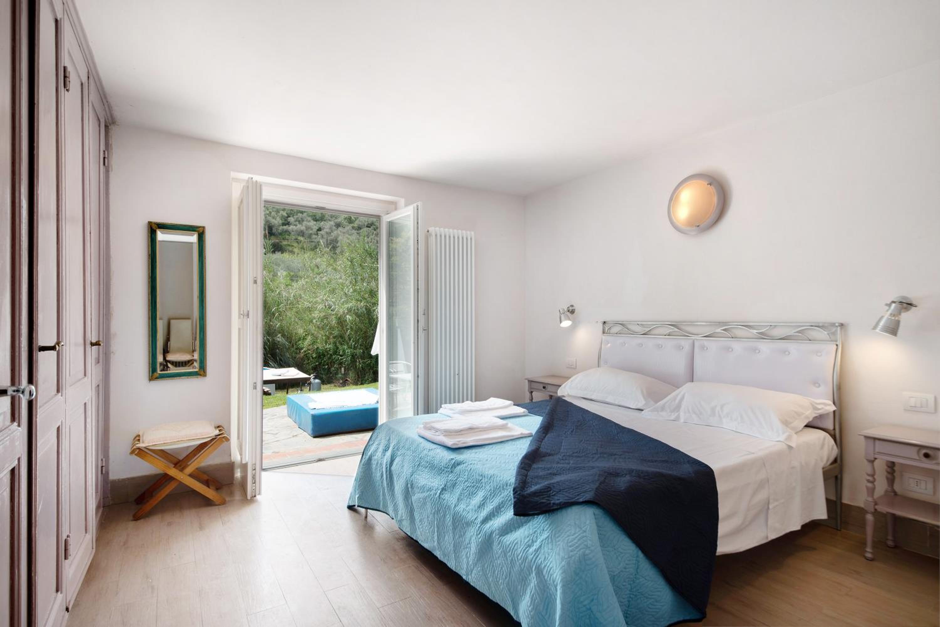Villa with Garden View - Photo 1