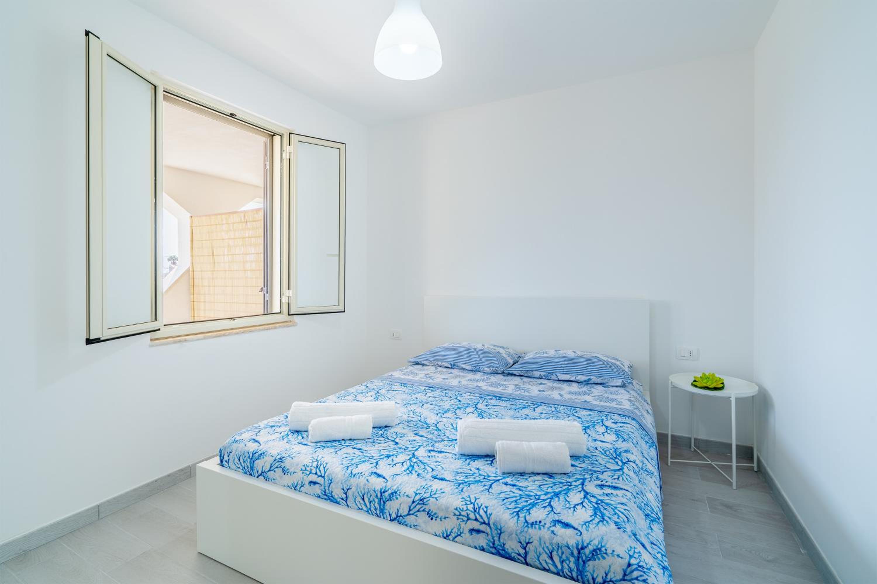 Superior One-Bedroom Apartment with Balcony