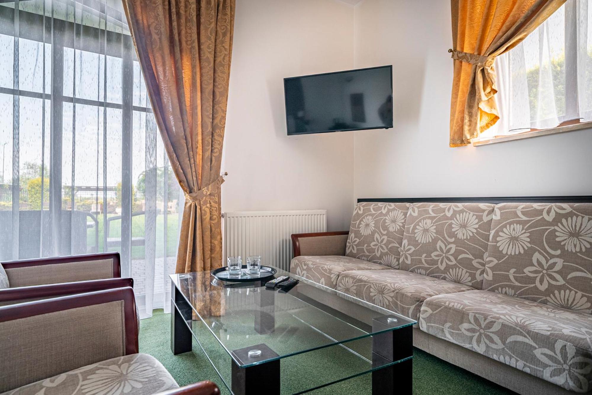 Quadruple Room with Terrace photo 2