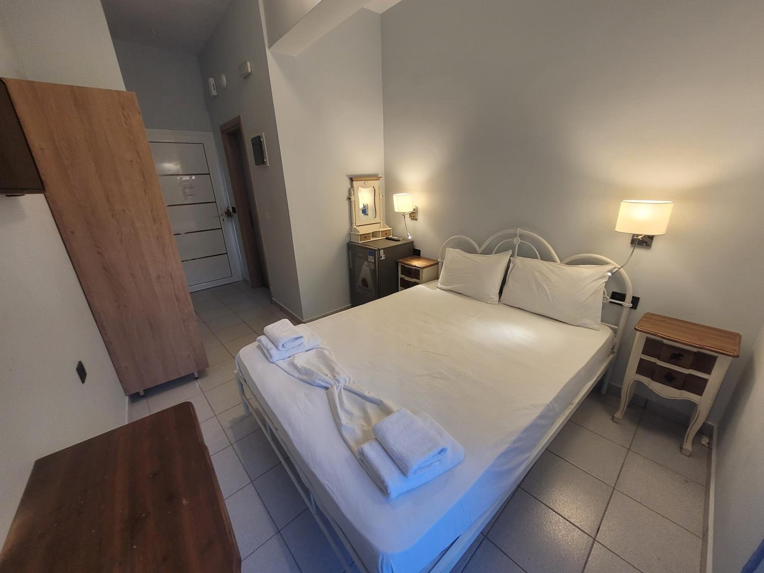 Small Double Room photo 2