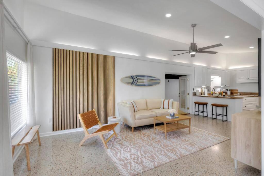 Four-Bedroom House photo 2