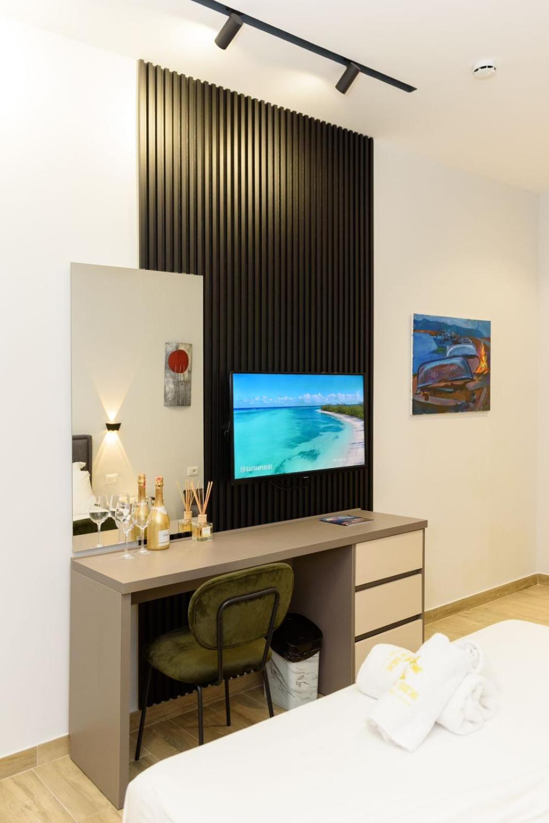 Quadruple Room with Sea View