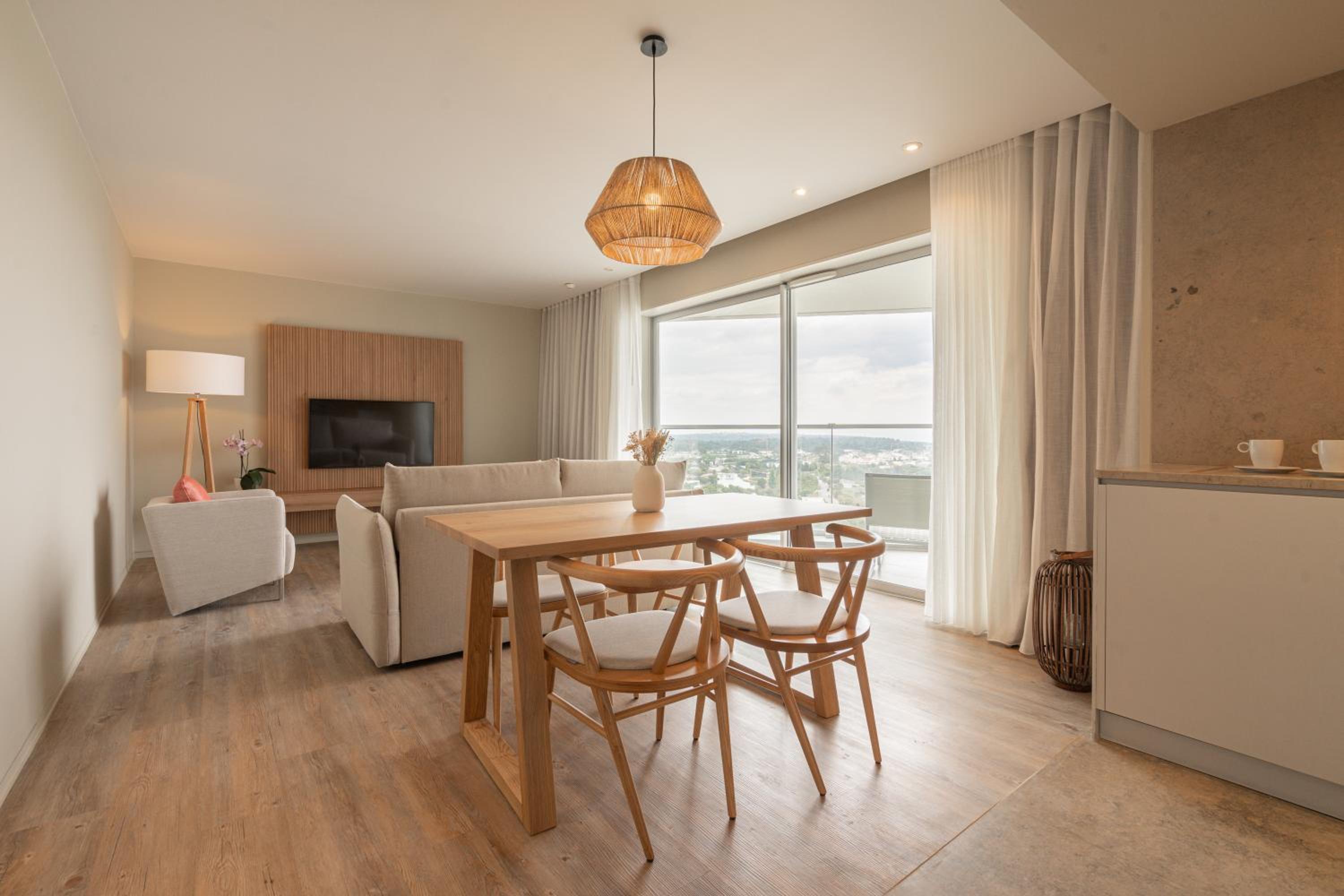 One-Bedroom Apartment with Sea View
