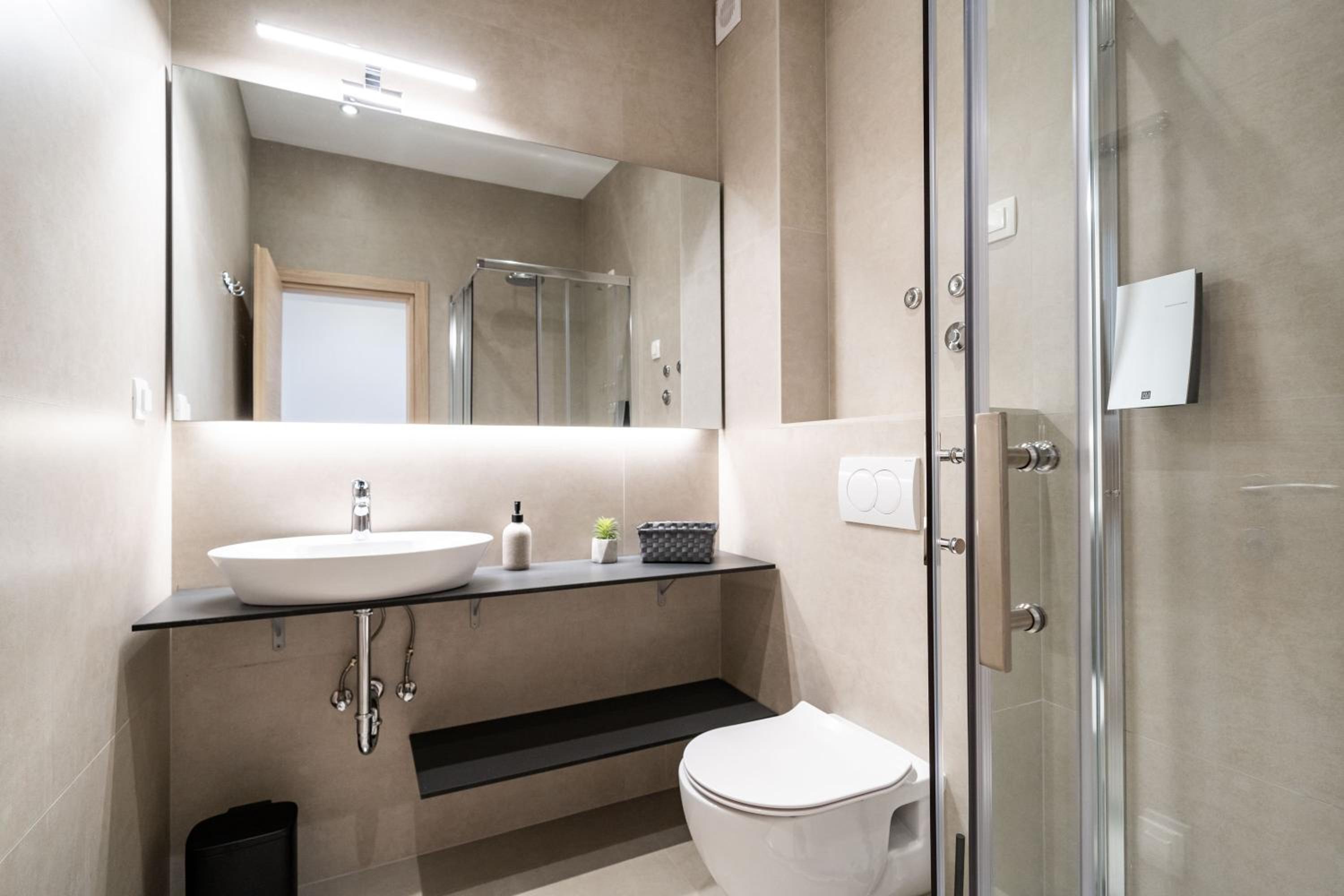 One-Bedroom Apartment with Patio - Ground Floor - Photo 11