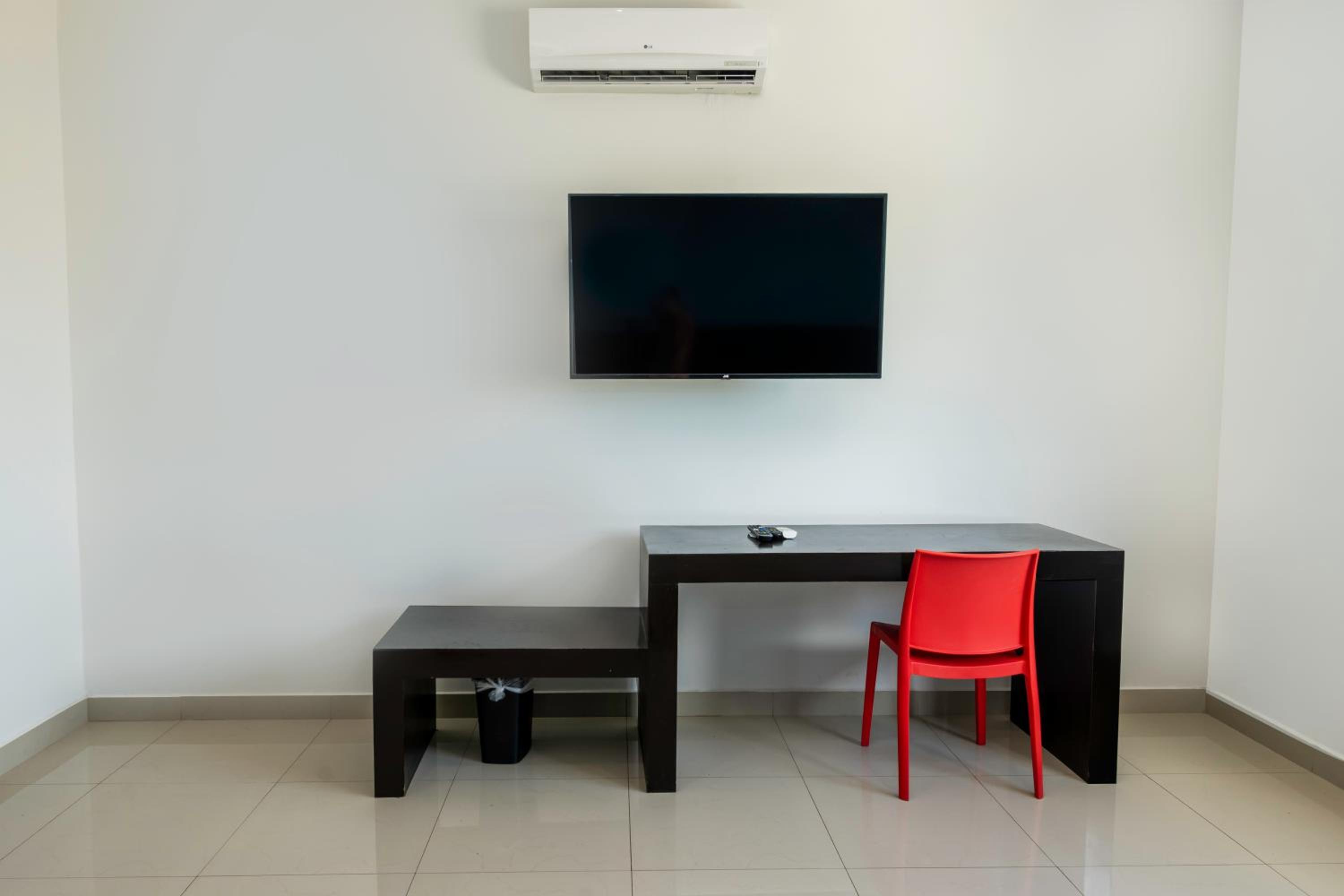 Double Room - Photo 9
