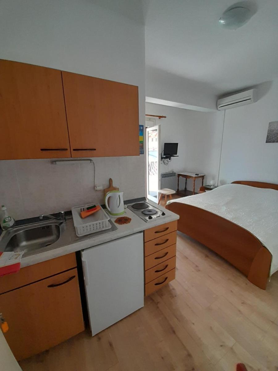 Studio with Balcony and Sea View