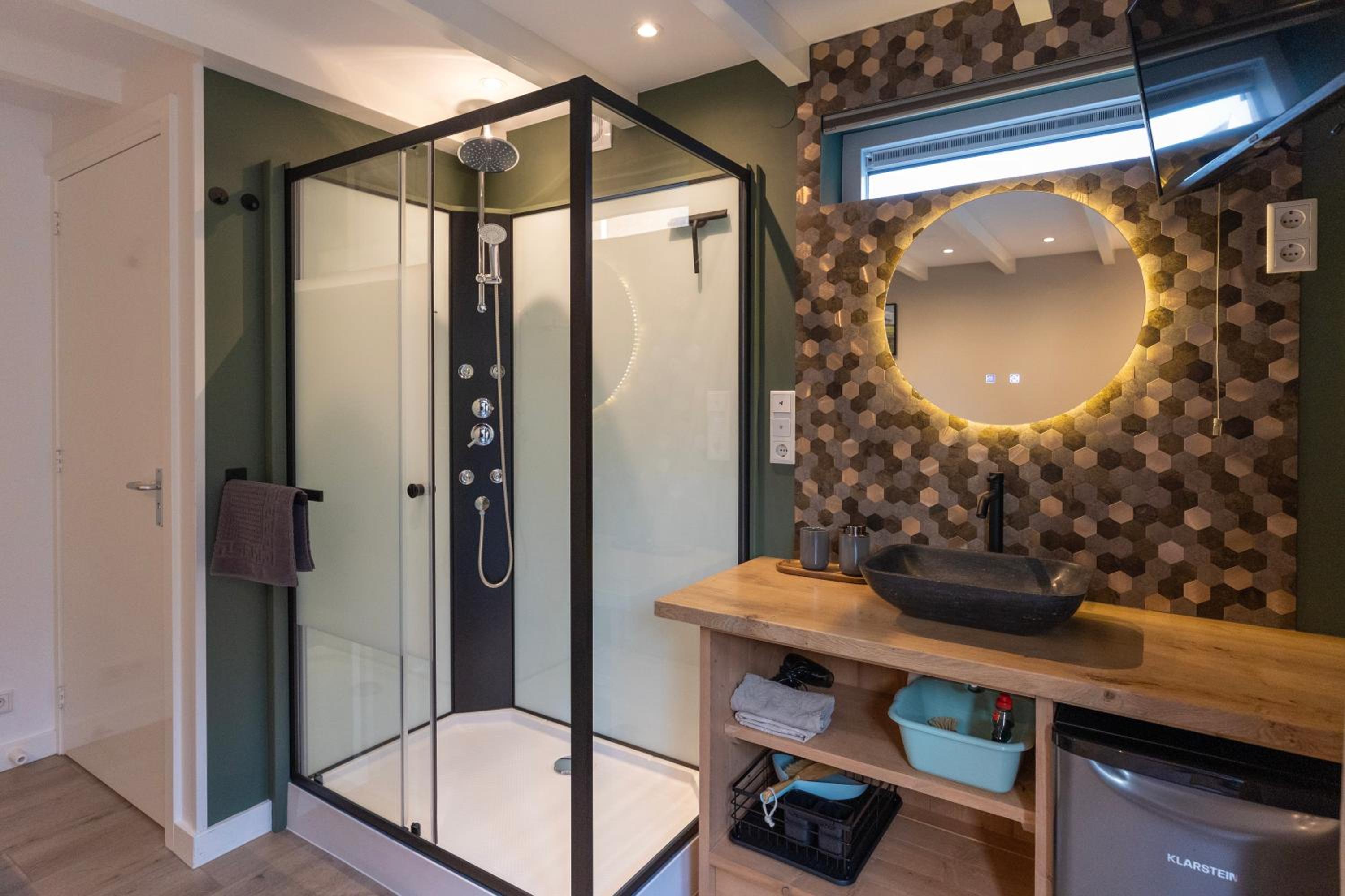 Double Room with Private Bathroom photo 2