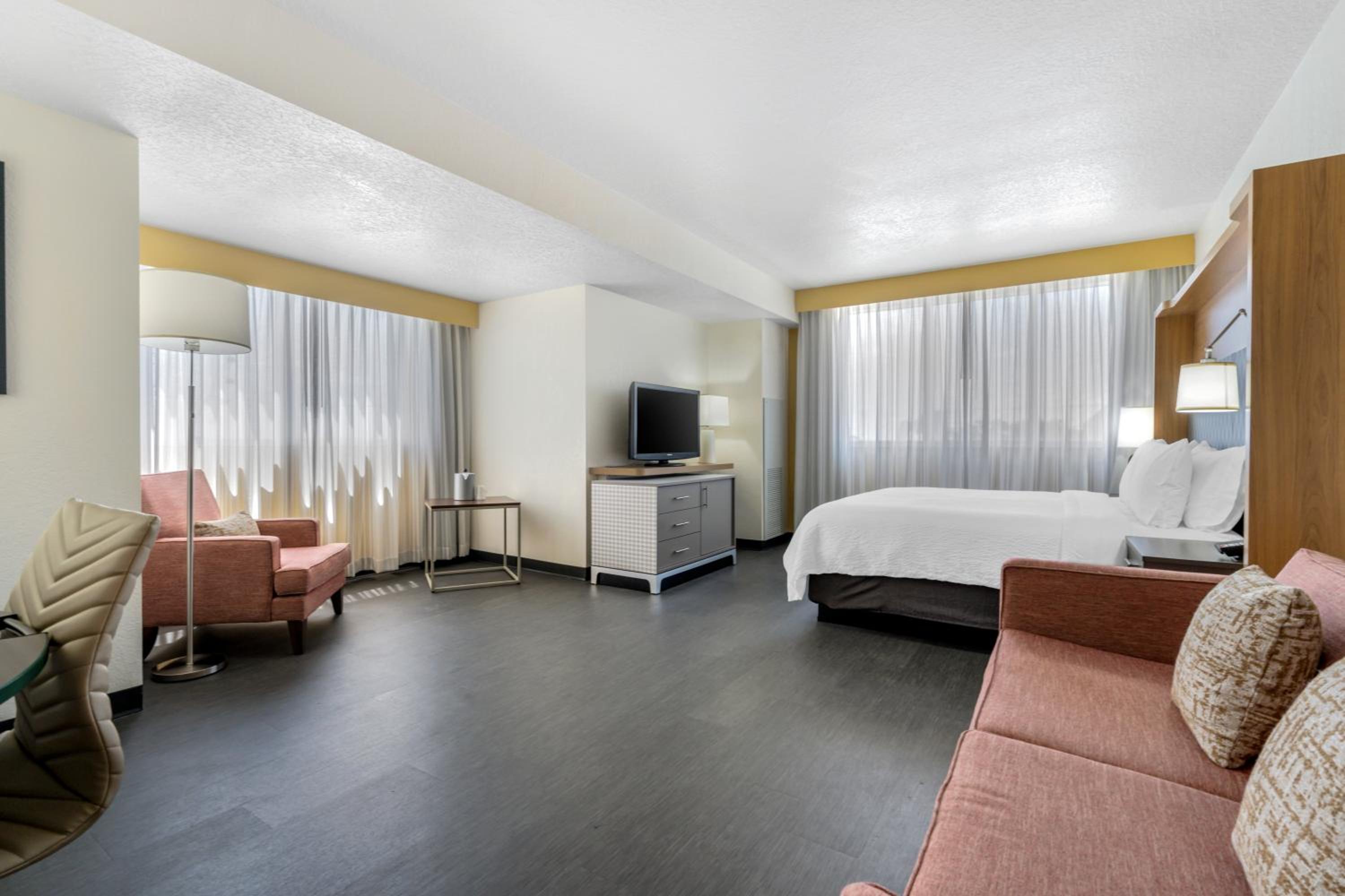 Premium King Room with Sofa Bed