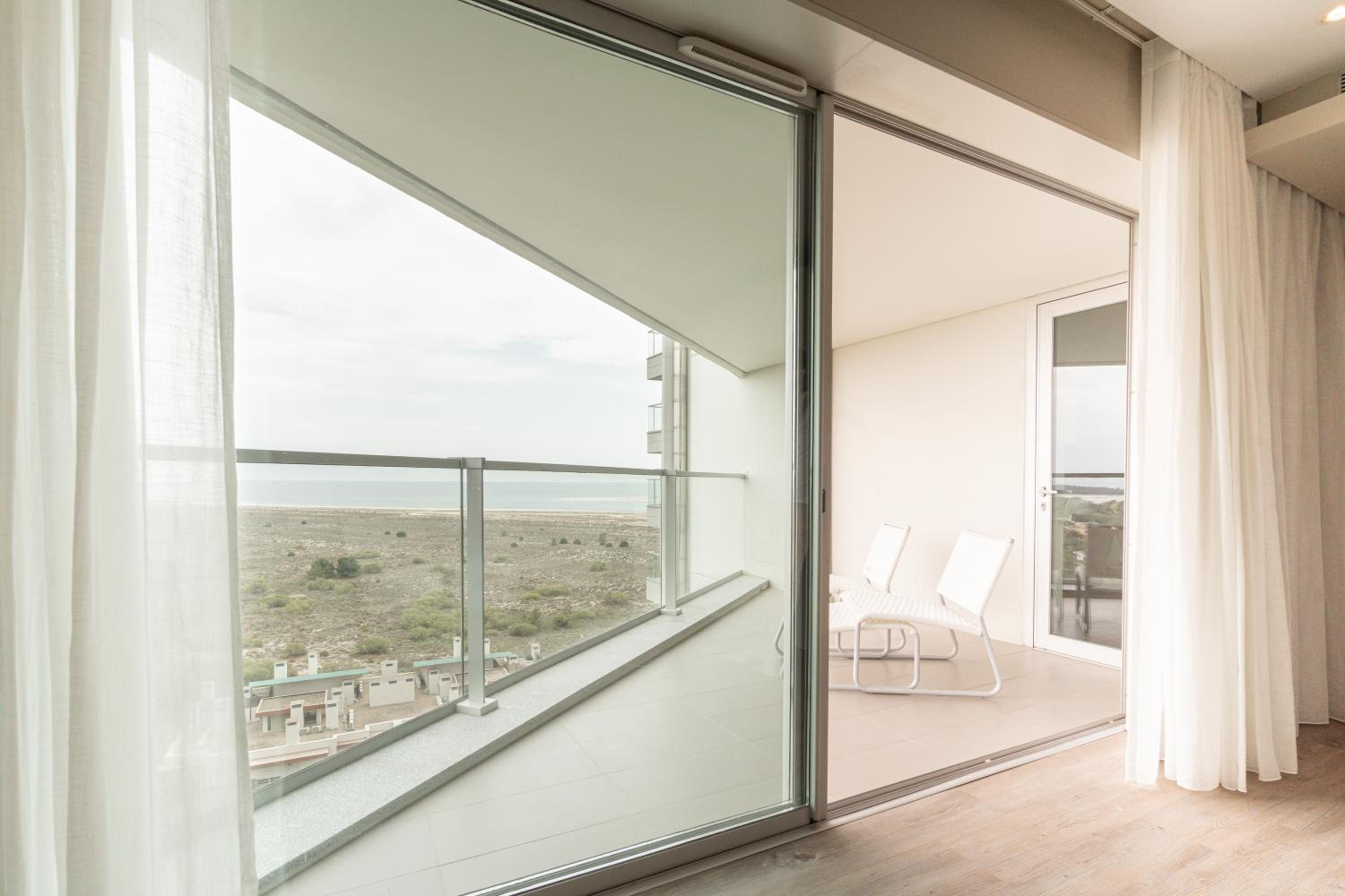 Two-Bedroom Apartment with Sea View photo 2