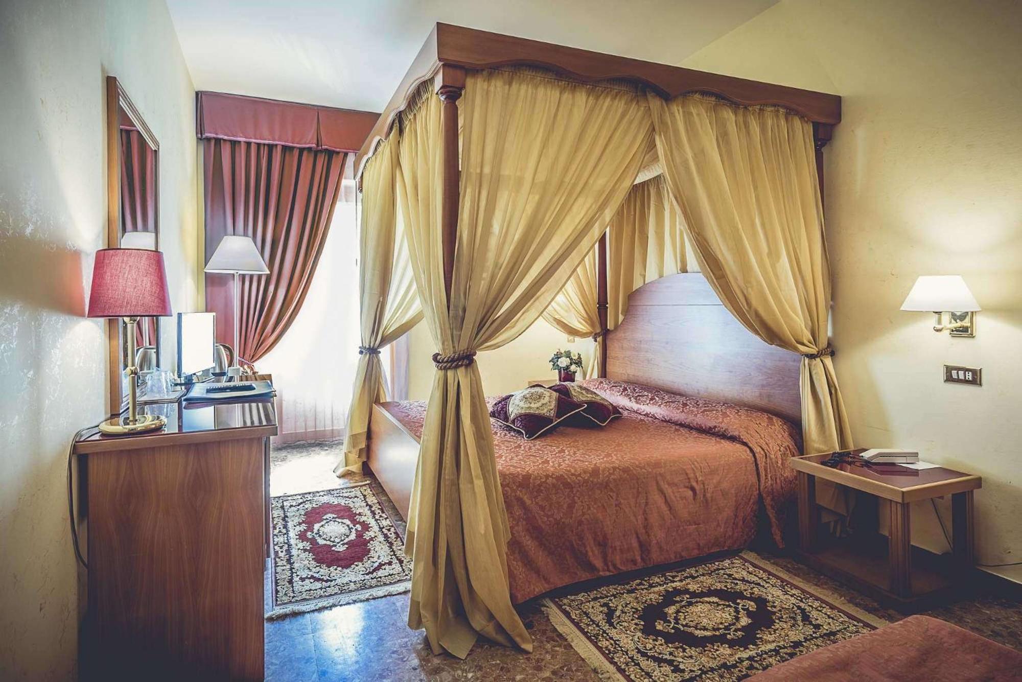 Luxury Double Room photo 2