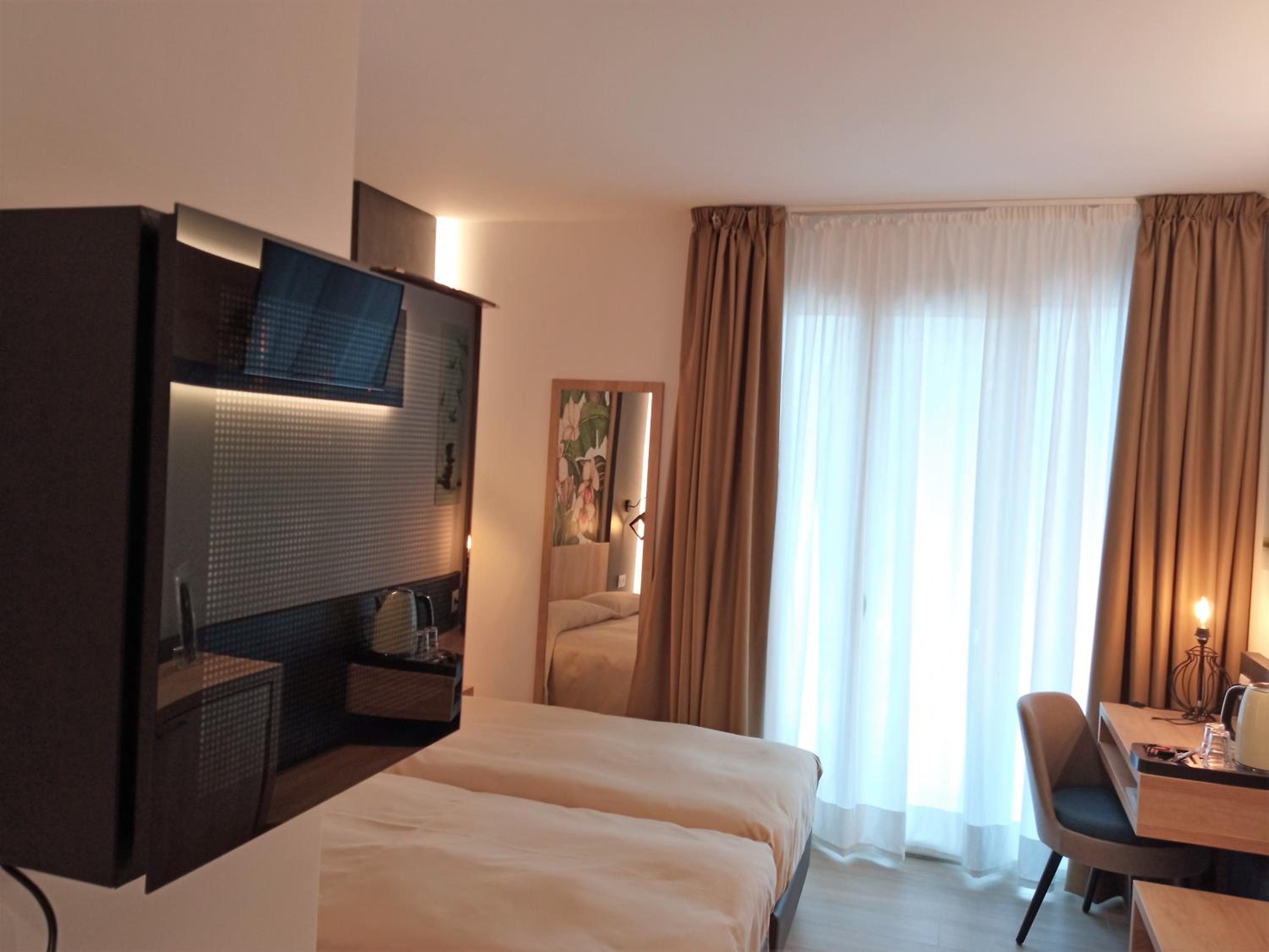 Superior Twin Room with Terrace and Garden View