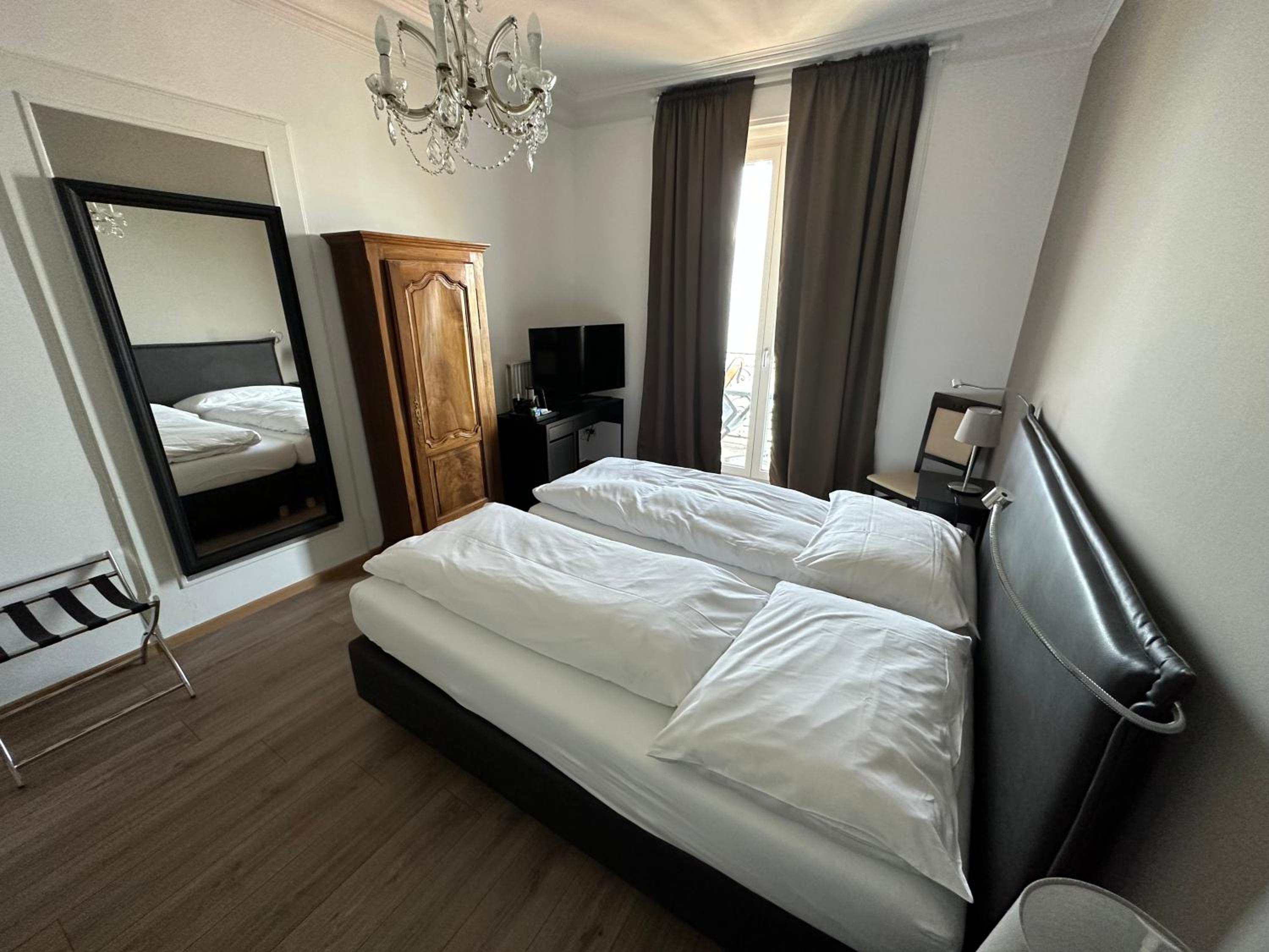 Double Room with Lake View photo 1