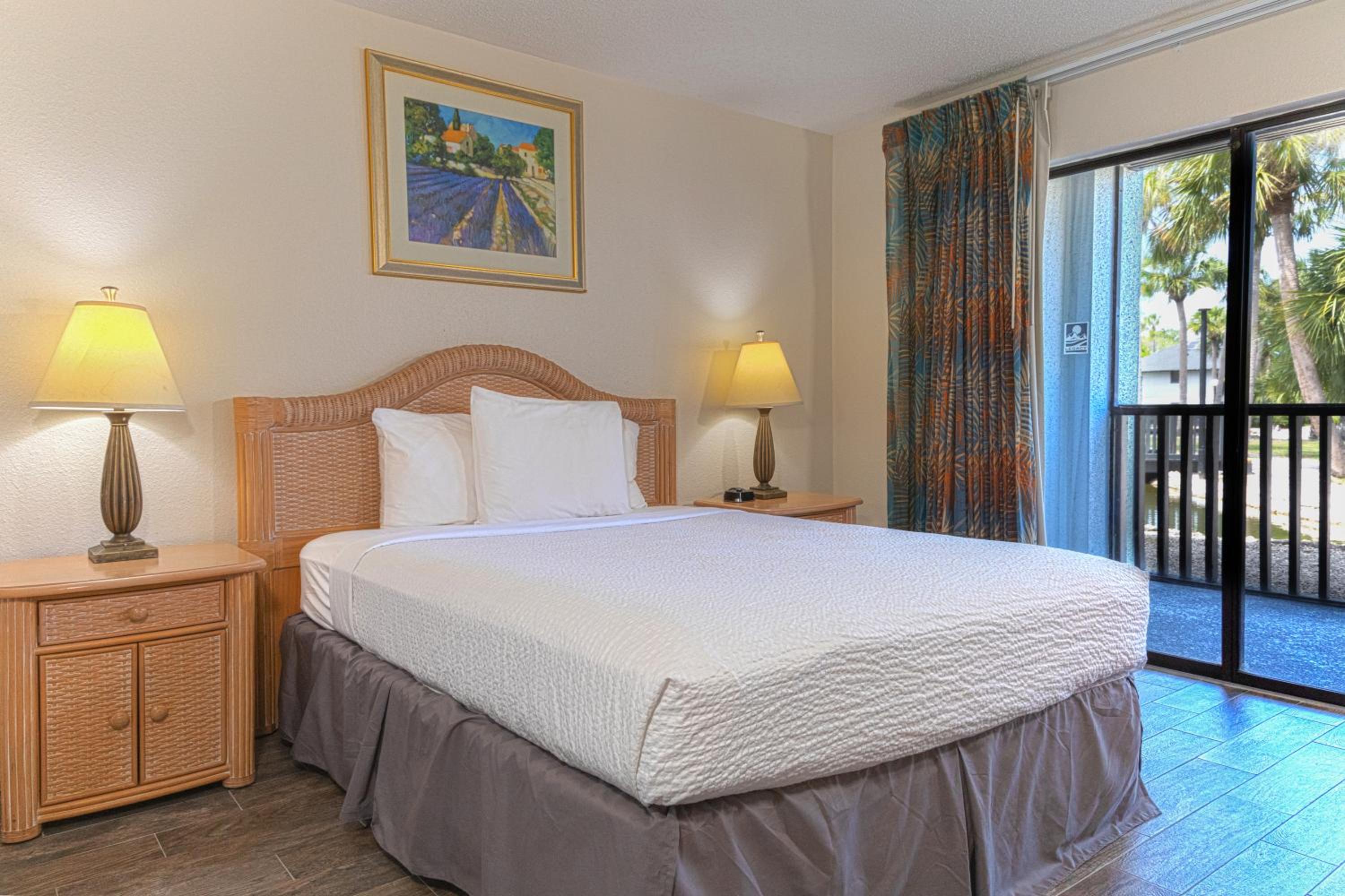 Two Bedroom Premium Suite - Photo 6