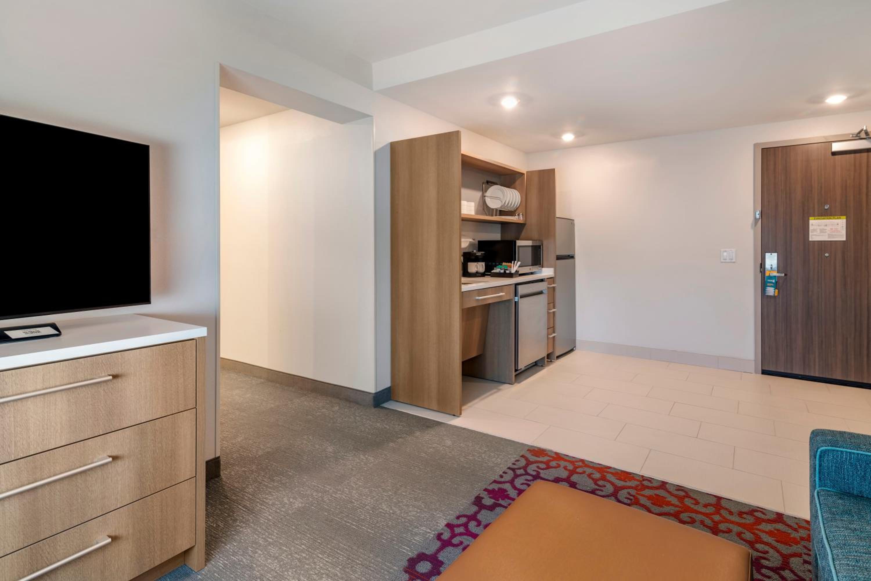 King Suite - Hearing Accessible - Photo 1