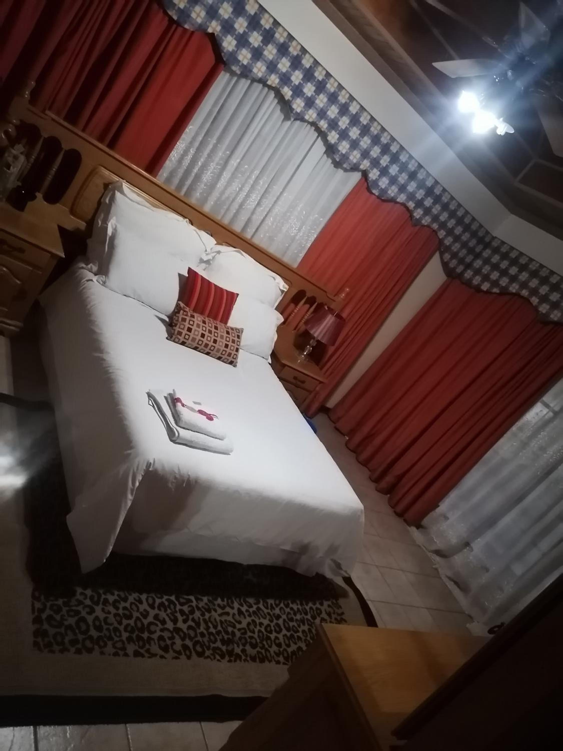 Double Room with Pool View photo 1