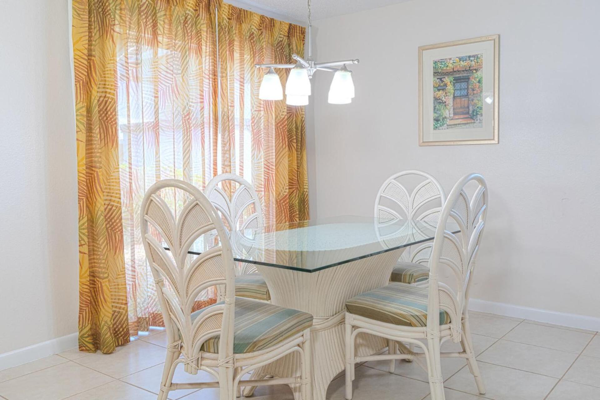 Two Bedroom Premium Suite - Photo 10