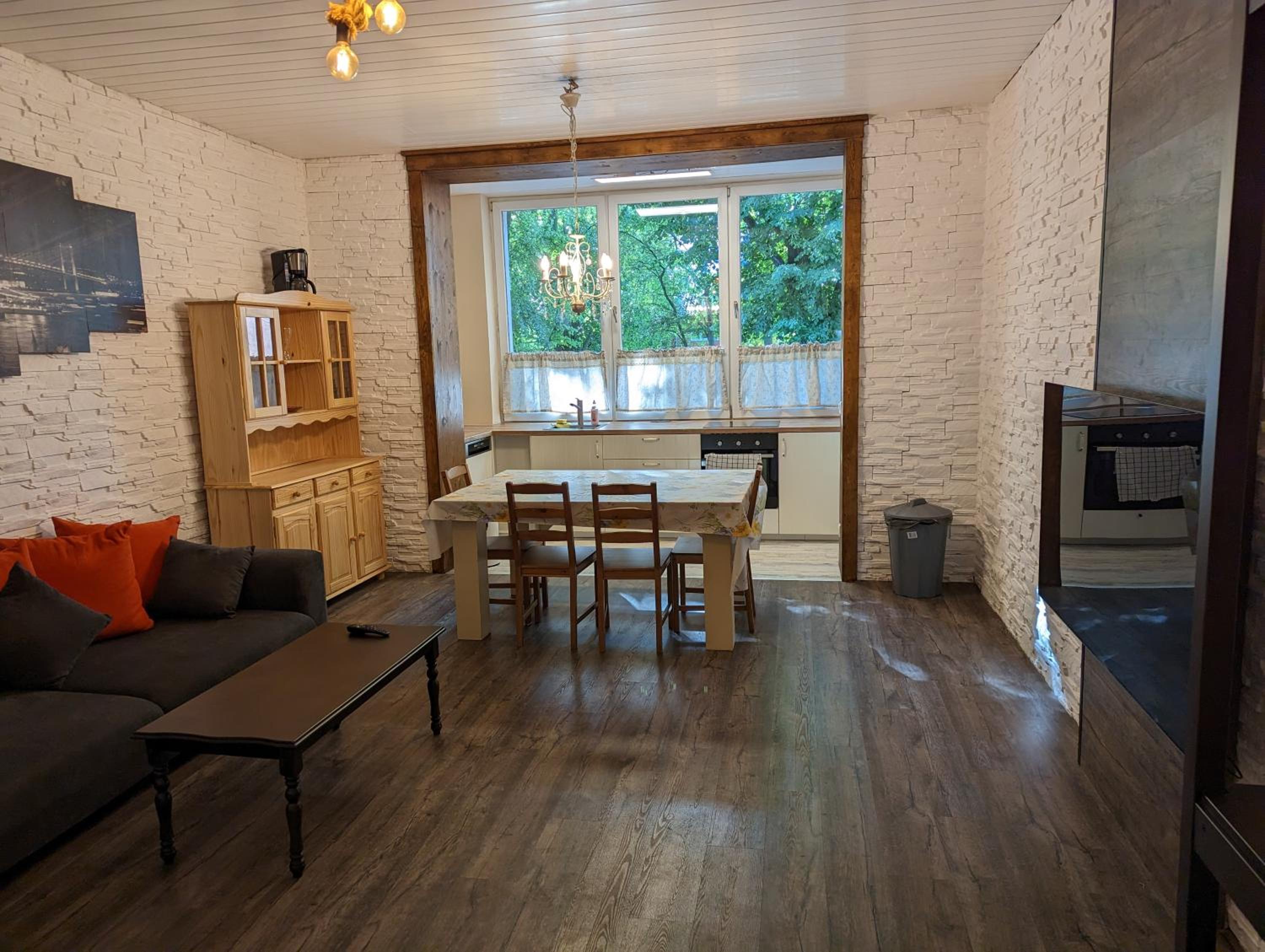 Three-Bedroom Apartment photo 2