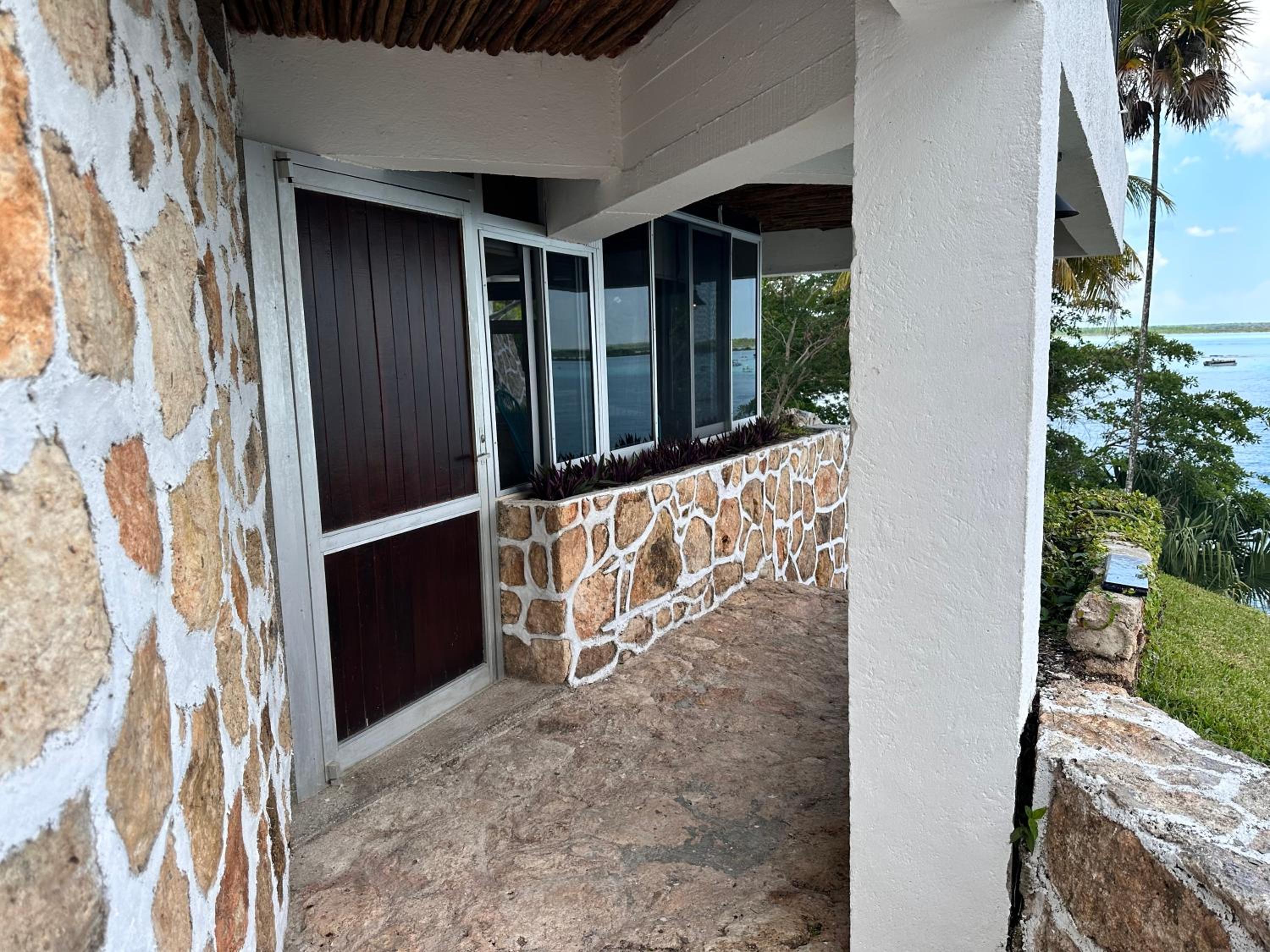 Suite with Lake View