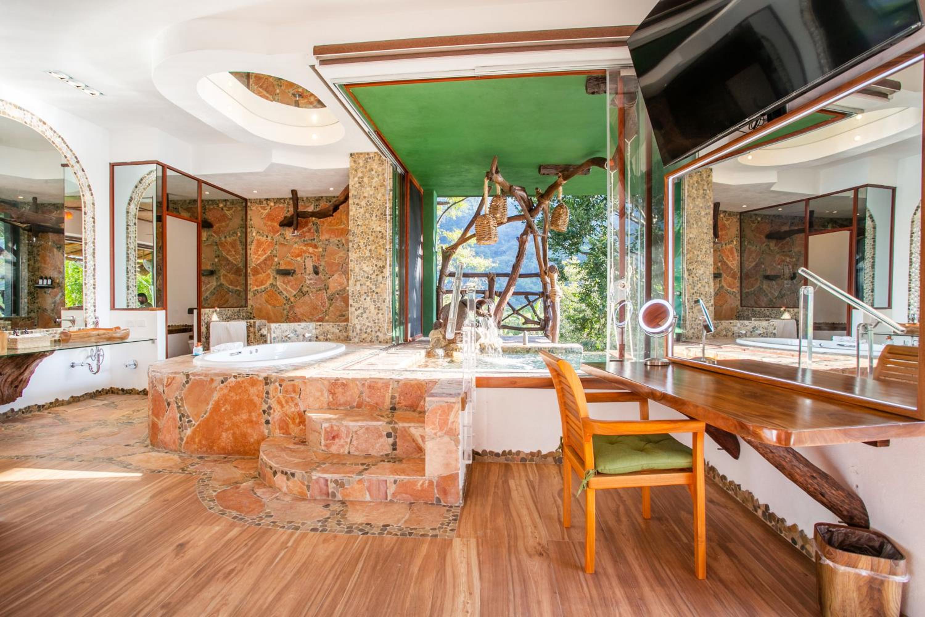 Suite with Private Pool - Photo 6