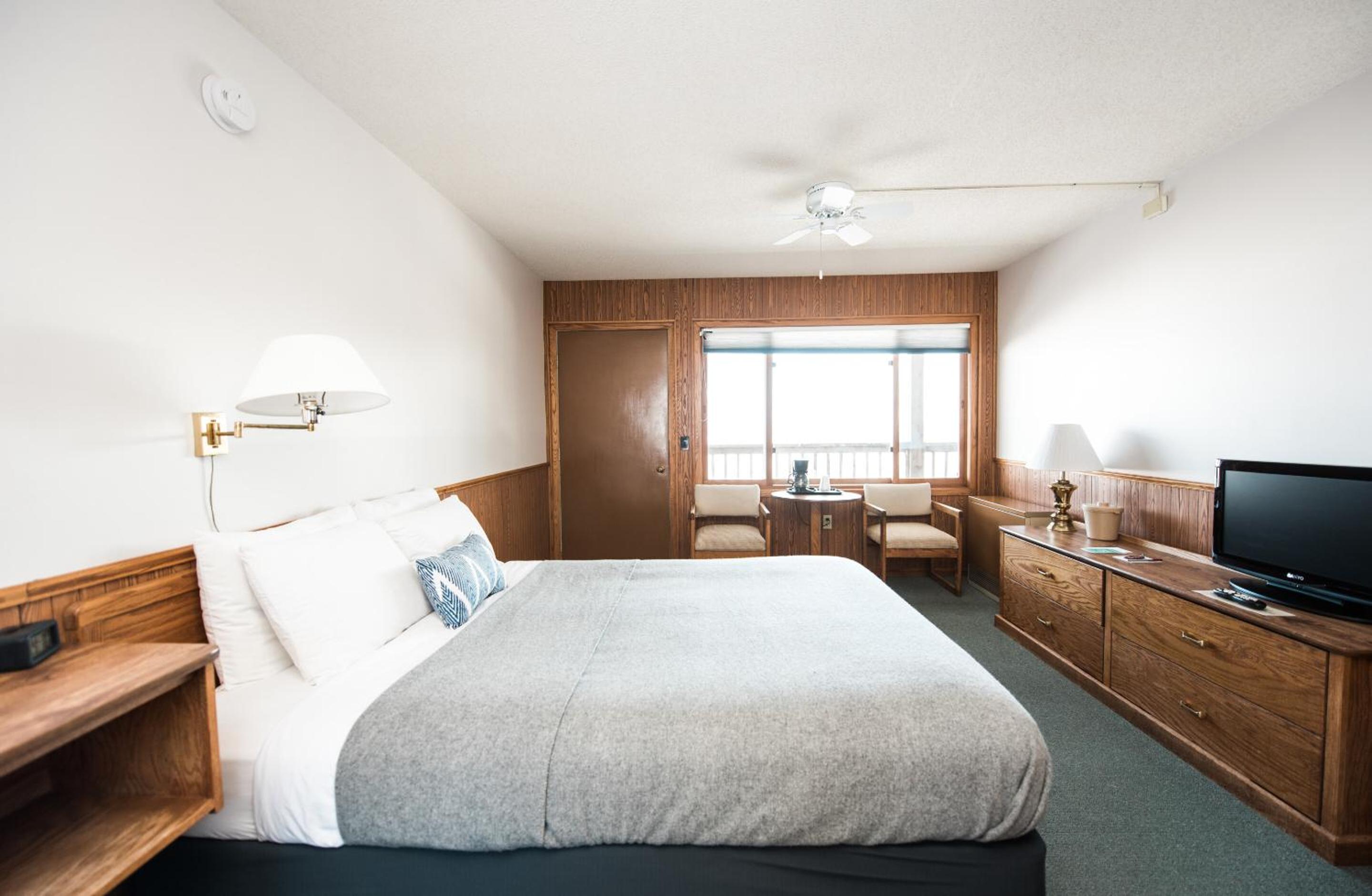 King Room with Lake View