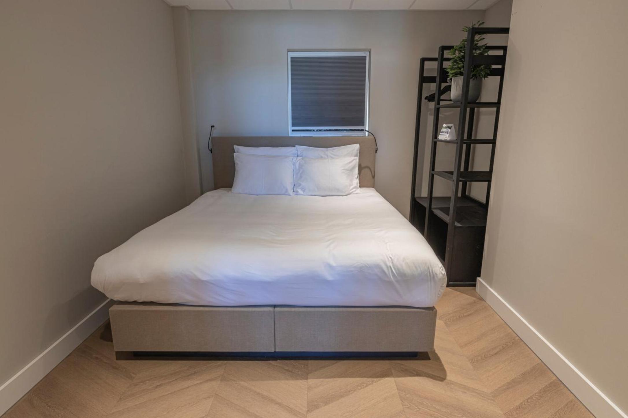 Family Room with Terrace - Photo 10