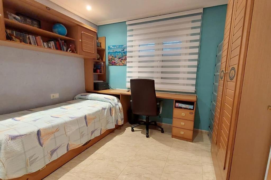 Three-Bedroom Apartment photo 2