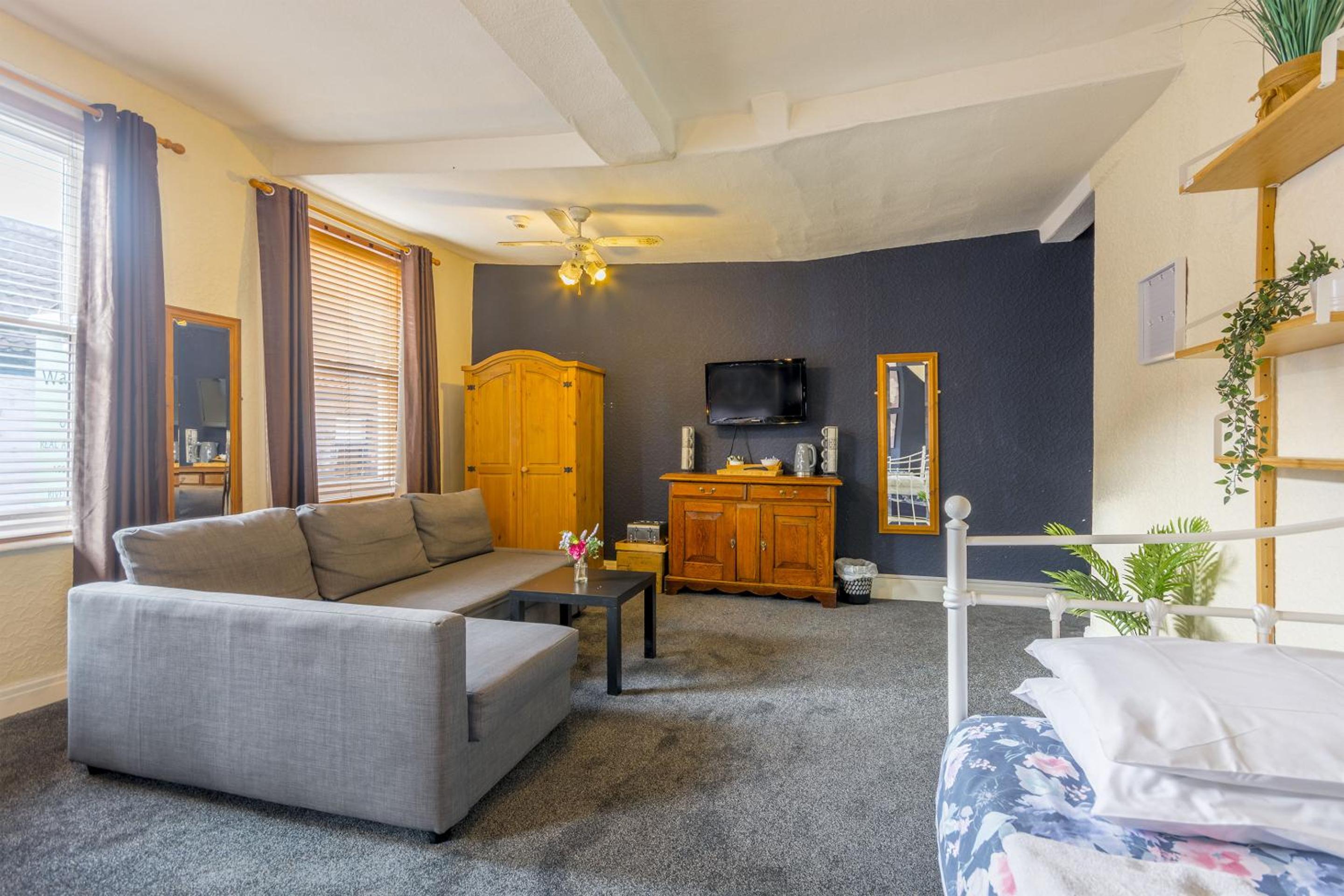 Family Room photo 2