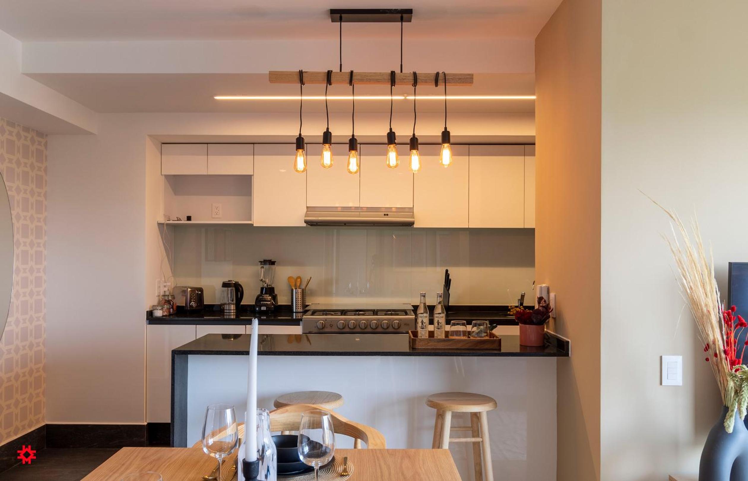 Apartment with Balcony - Photo 33