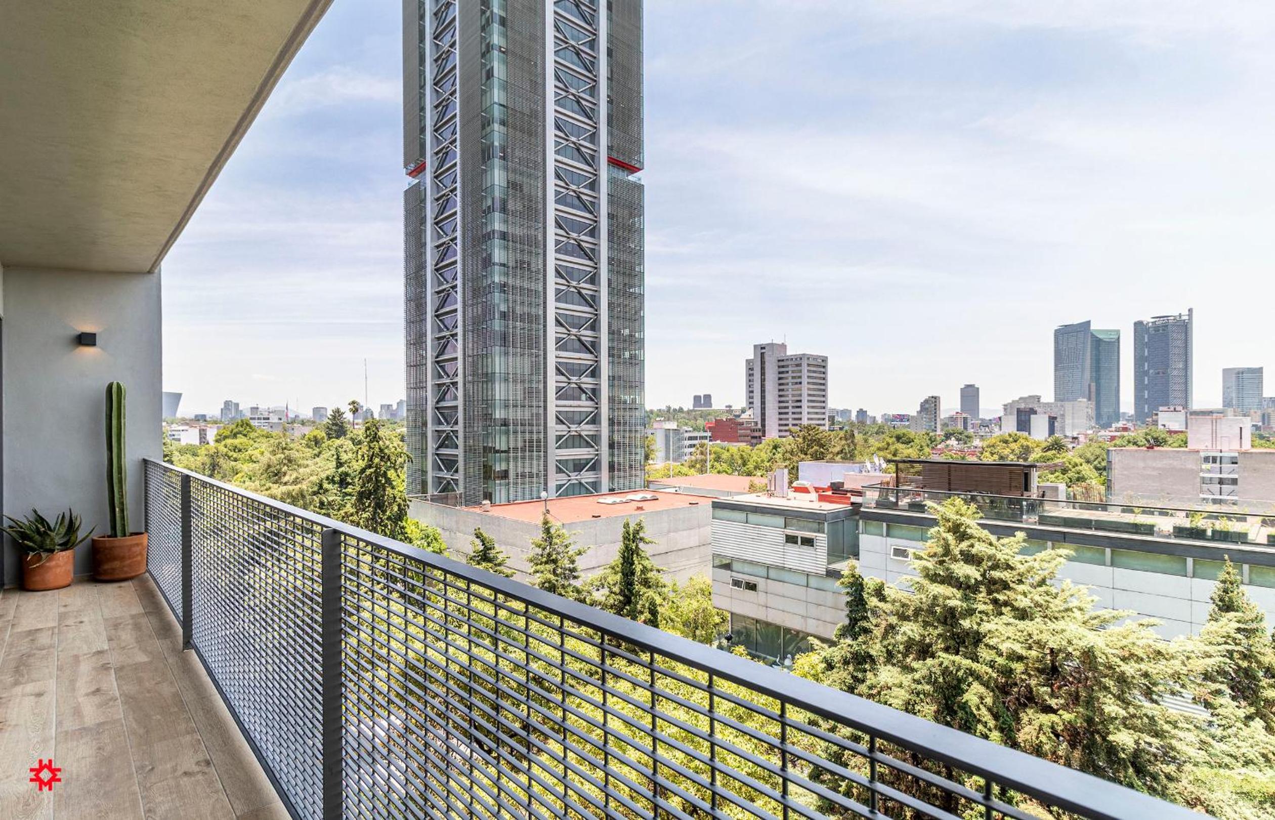 Apartment with Balcony - Photo 28